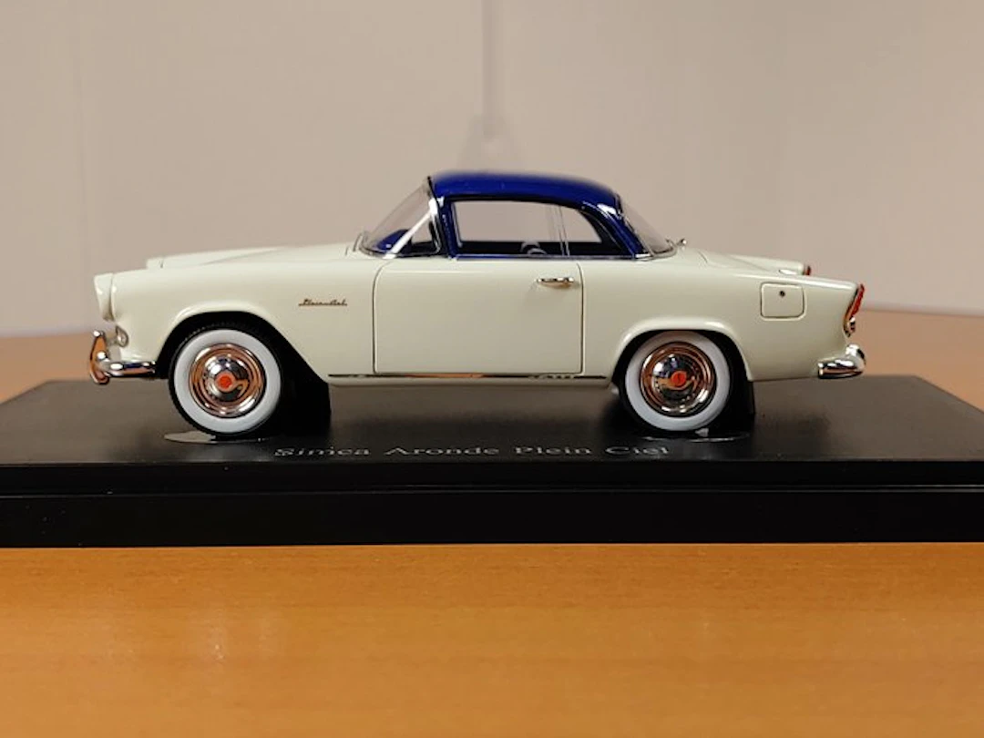 Autocult 1:43 - Model coupé - Simca Aronde Plein Ciel...