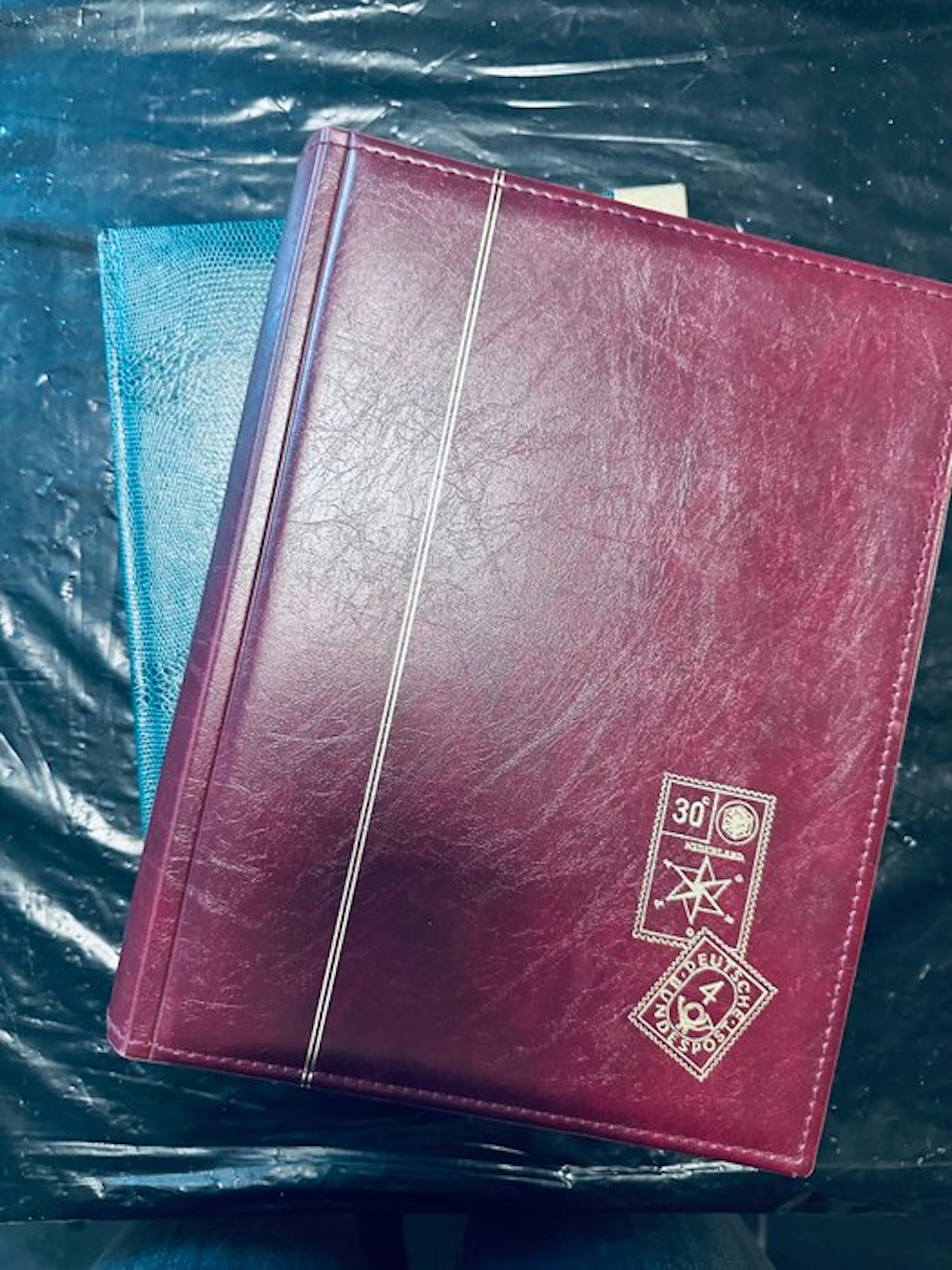 World - Vietnam mint collections in two albums.