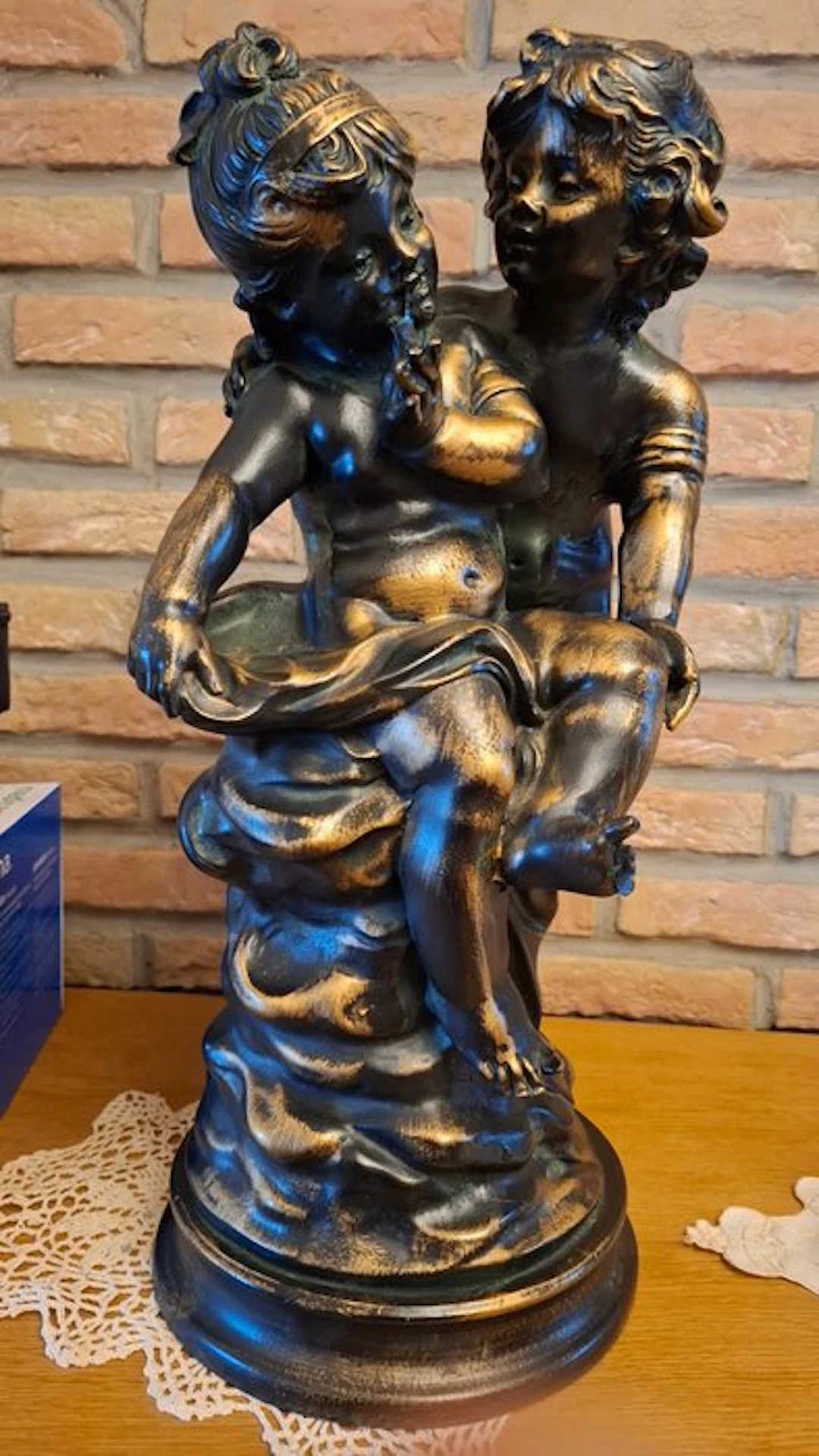 Statuette, Angelot - 54 cm - Patinated bronze