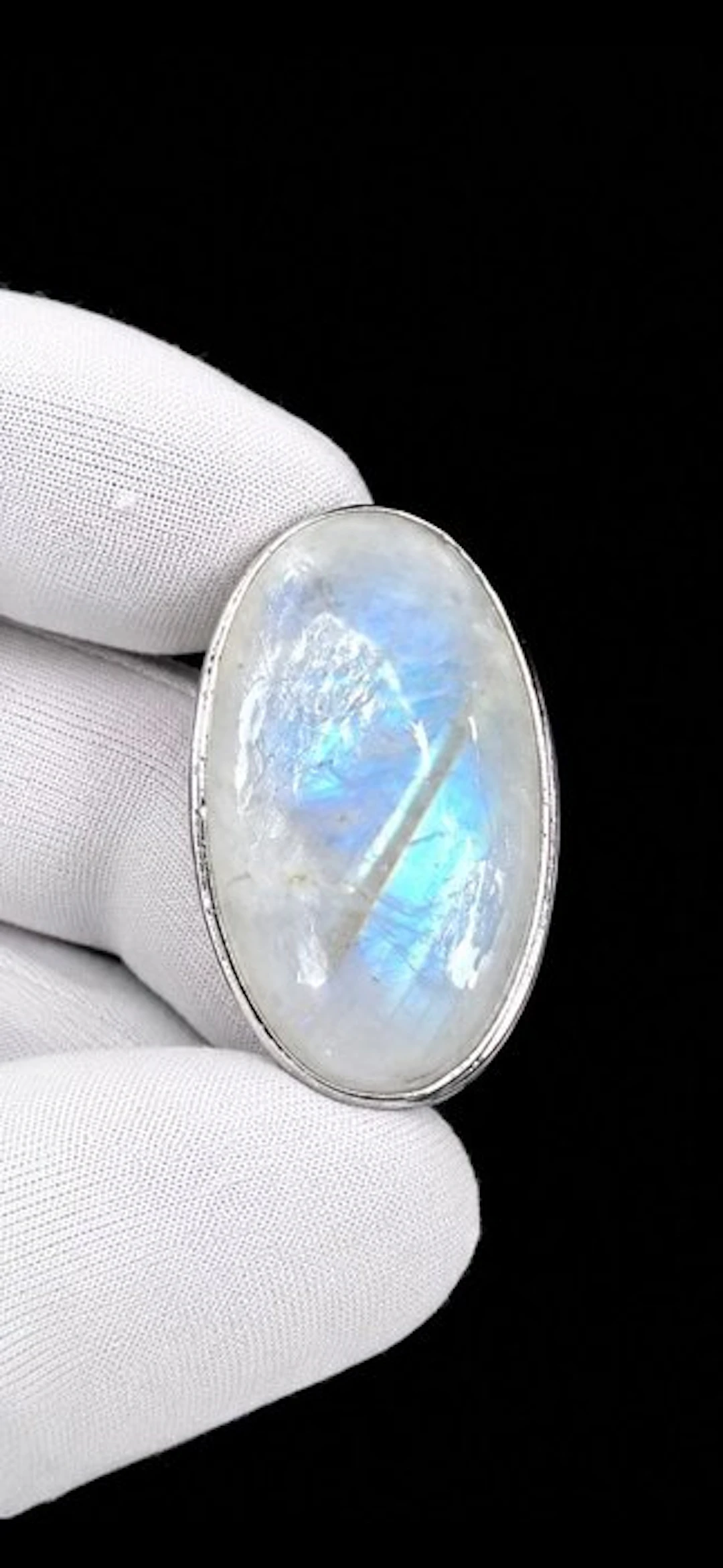 Exquisite First-Quality Natural Moonstone Ring - Set in 925 Silver