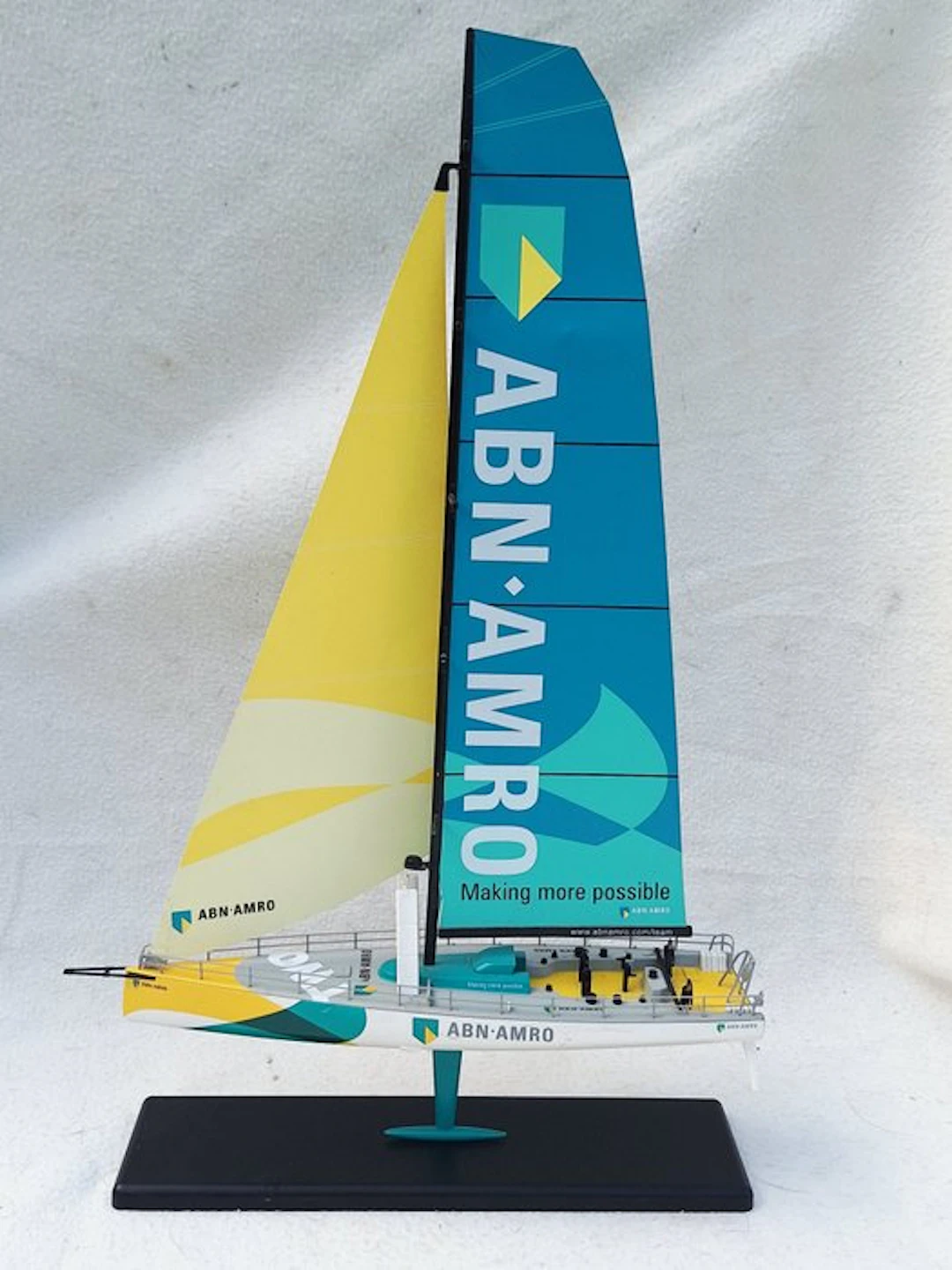 ABN-AMRO 1 - Model ship - Wedstrijd zeiljacht " Volvo ocean race "