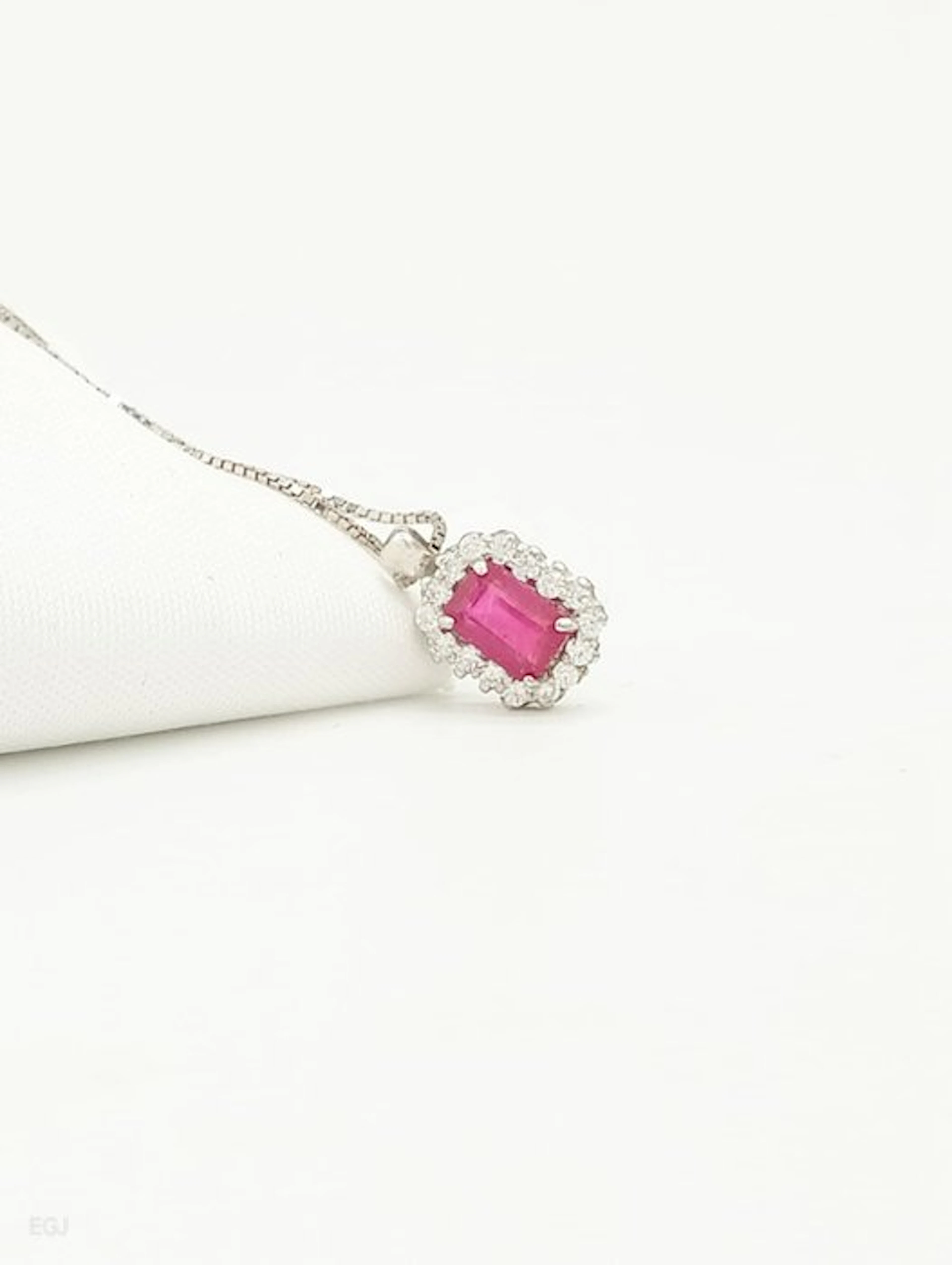No reserve price - Necklace with pendant - 18 kt. White gold Ruby - Diamond
