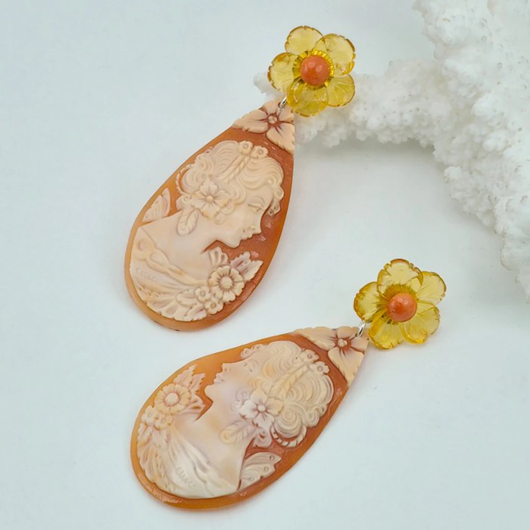 Coral - Silver - Earrings - Hand-engraved Cameos