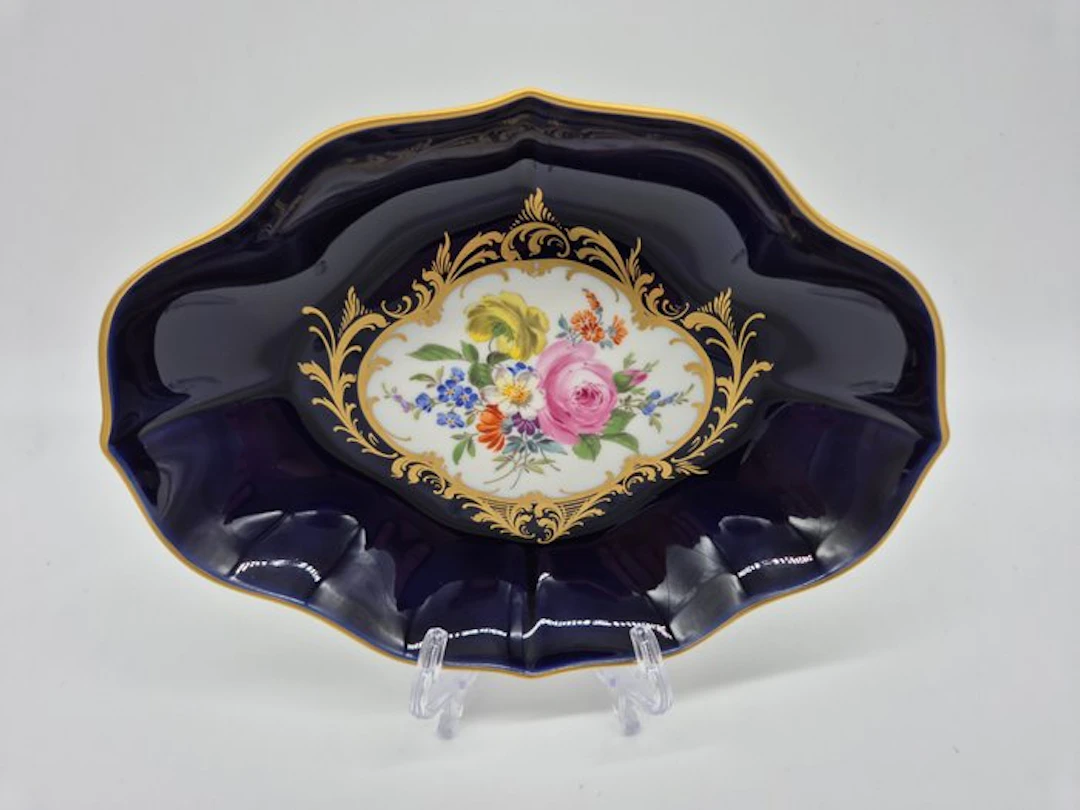 Meissen - Ovale Schale mit Blumenbukett und Goldrand, 1. Wahl - Dish