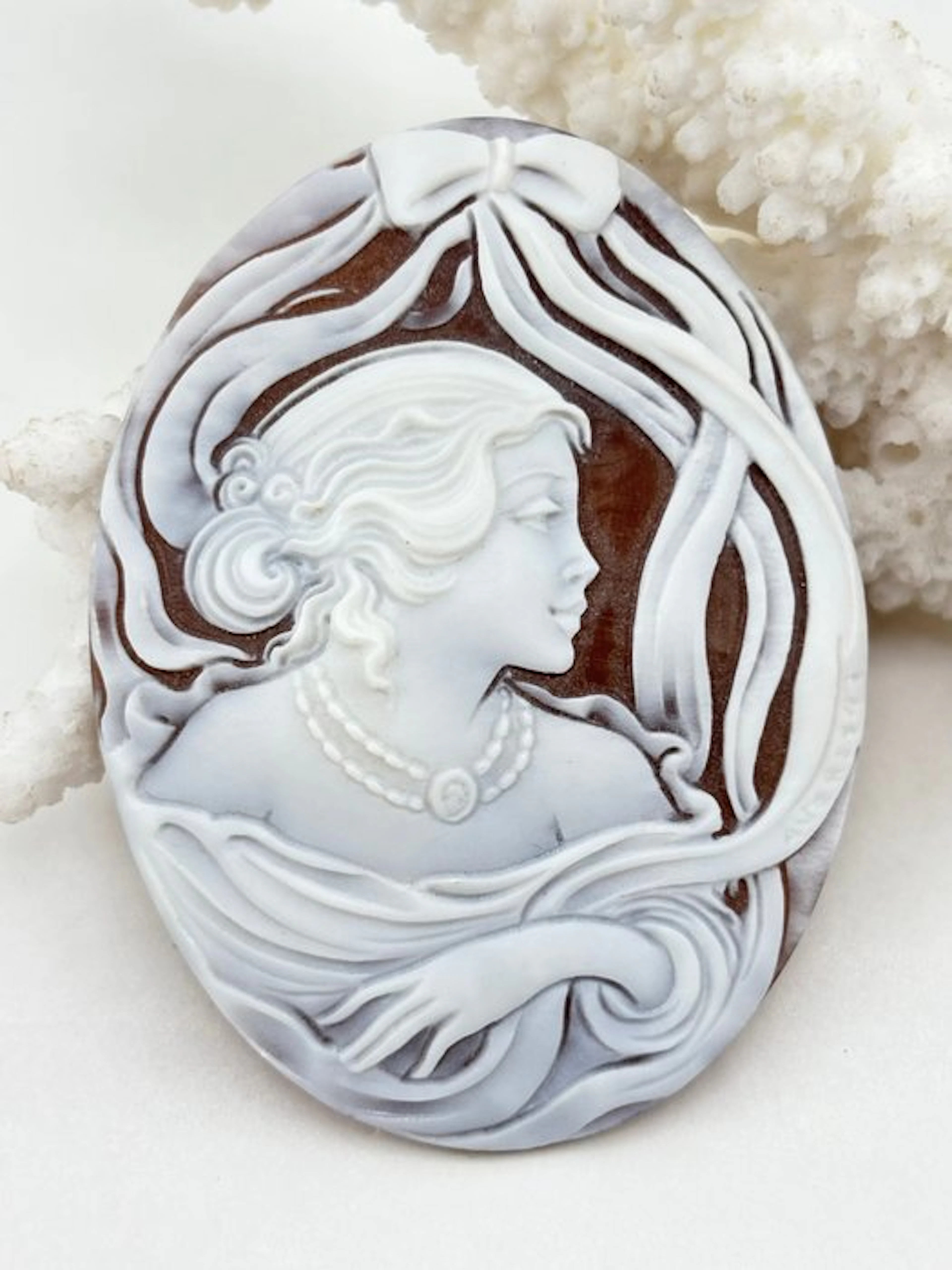Cassis madagascariensis Cameo - Hand-carved cameo