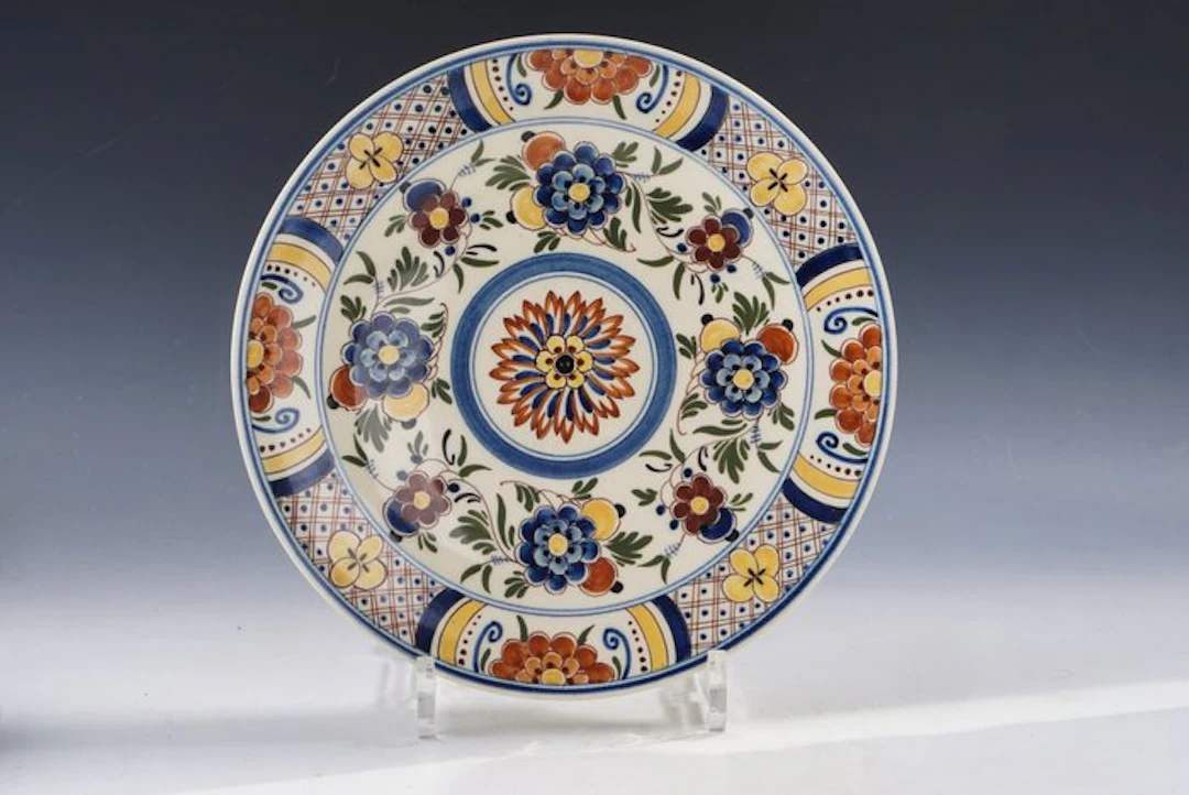 Ram, Plateelbakkerij - Wall plate - Delfts polychroom met...