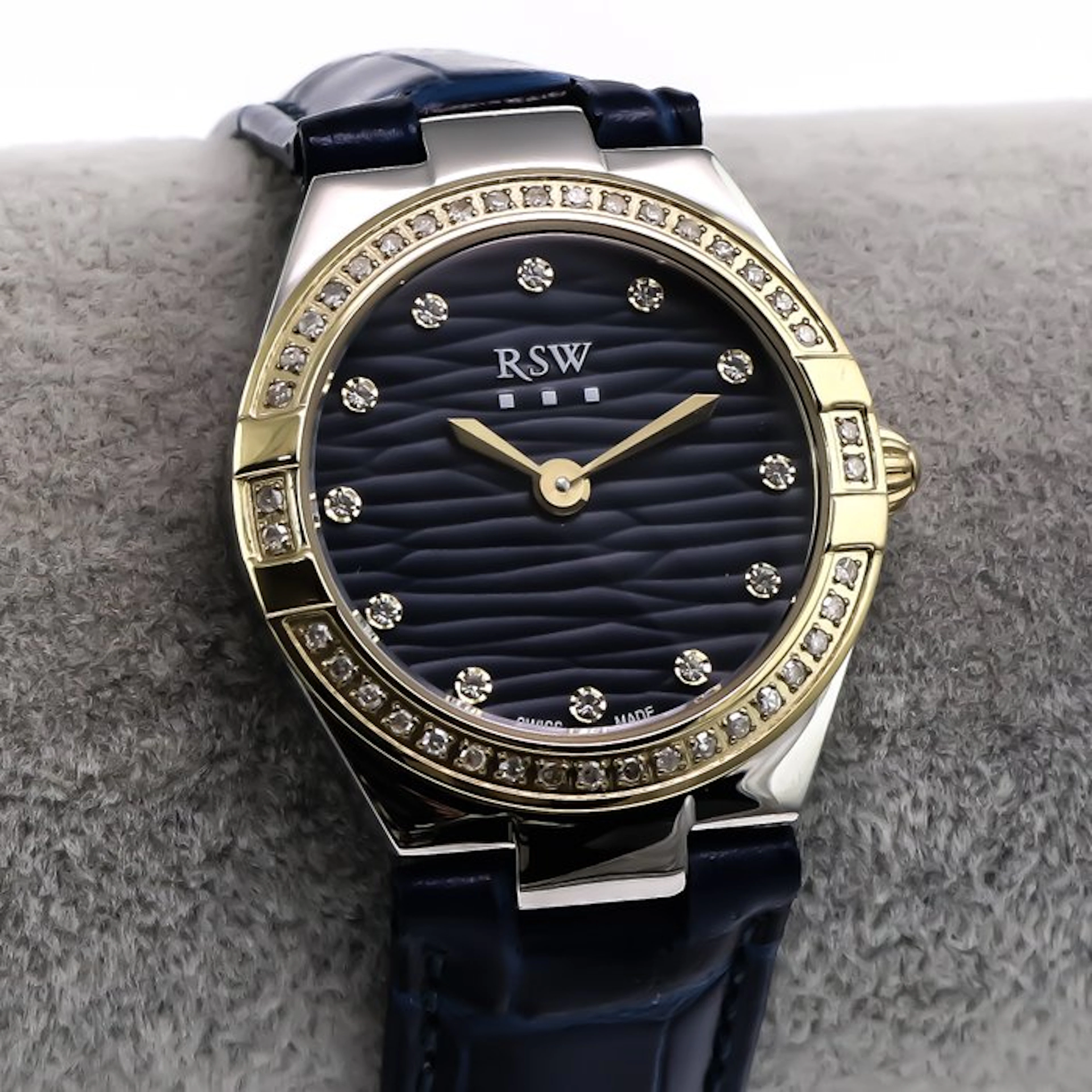 RSW - Swiss Diamond Watch - RSWL156-SGL-D-9 - No reserve...