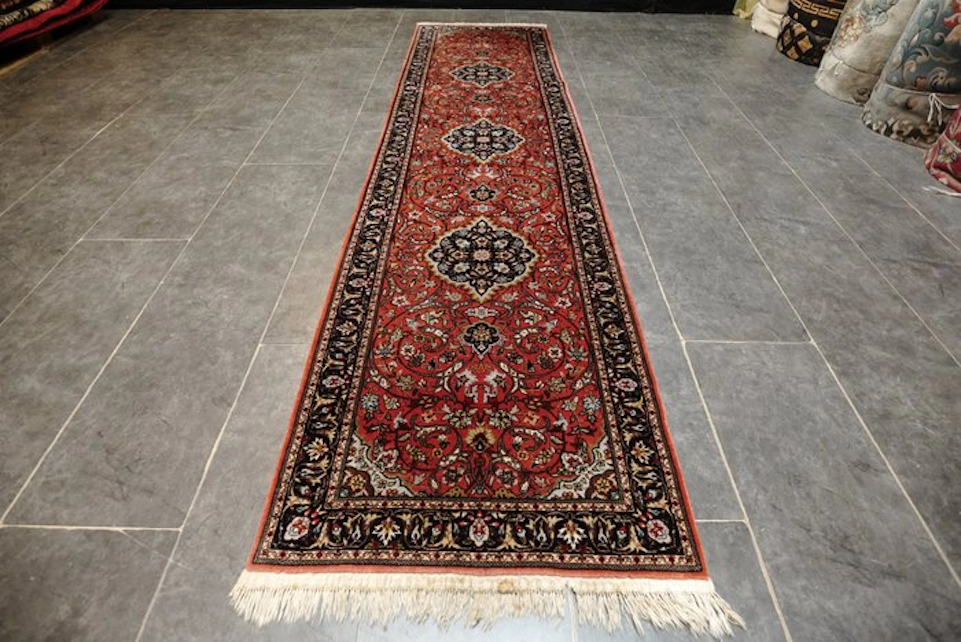Isfahan - Carpet - 312 cm - 78 cm
