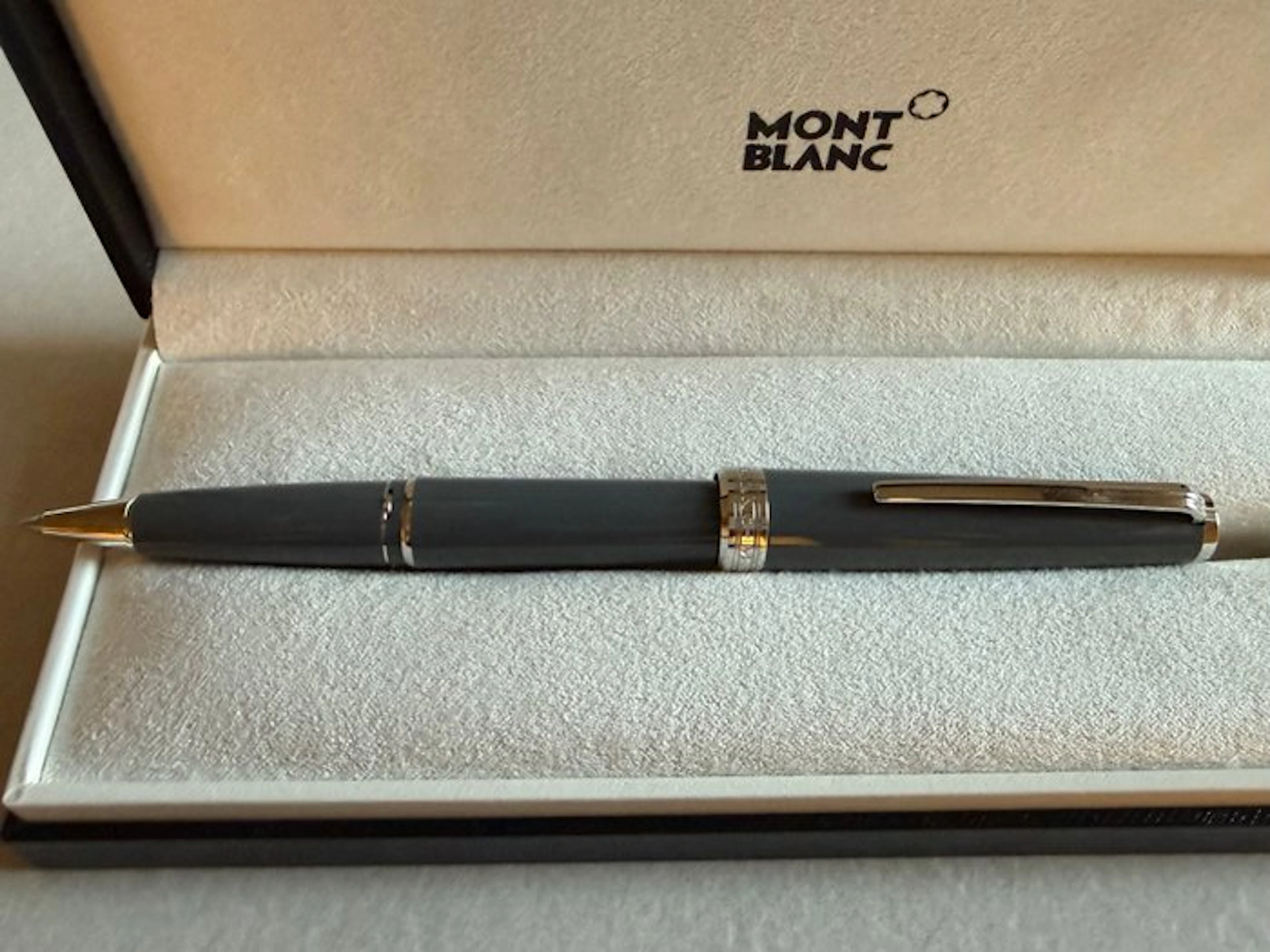 Montblanc - Ballpoint pen