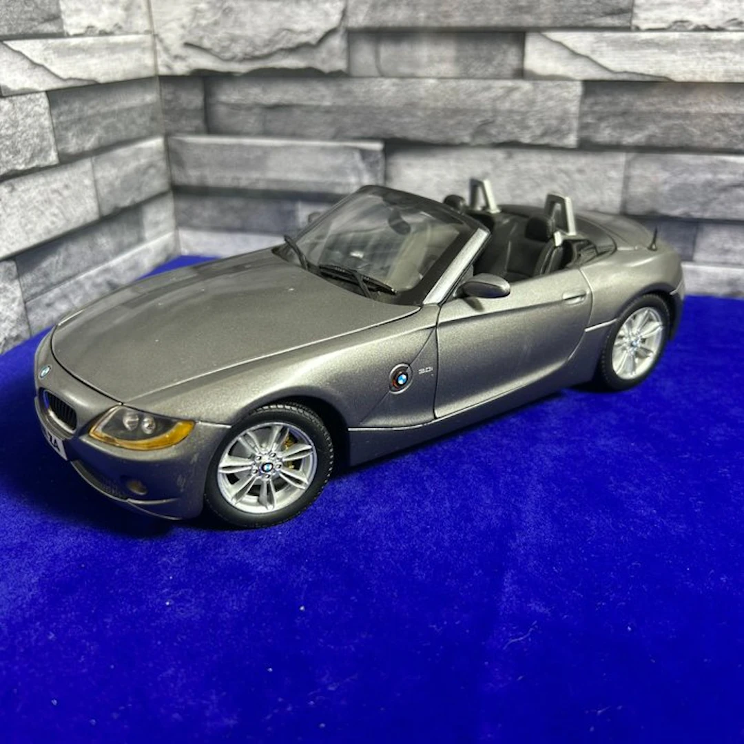 Ricko 1:18 - Model car - Ricko 1:18 BMW Z4 Roadster...