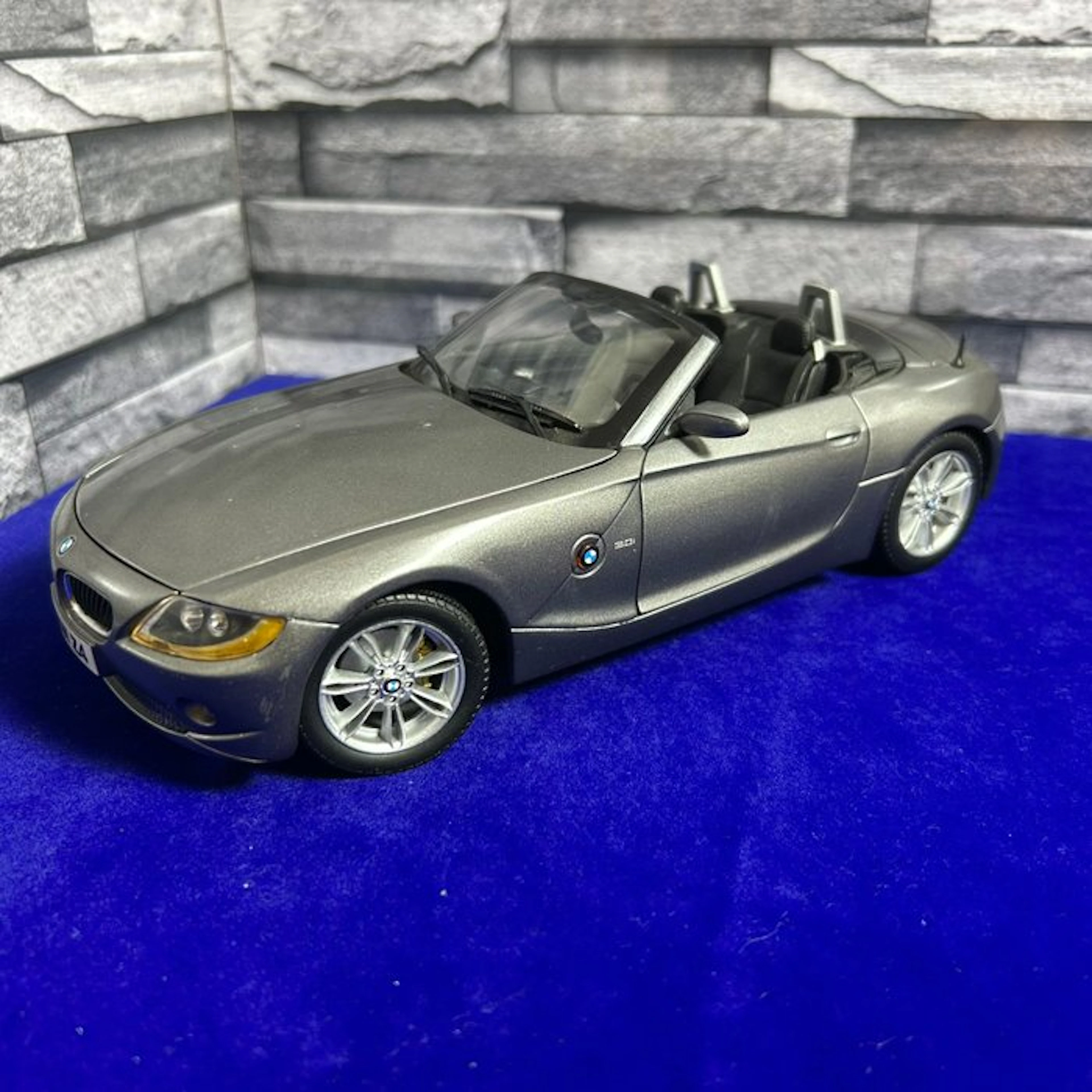 Ricko 1:18 - Model car - Ricko 1:18 BMW Z4 Roadster...