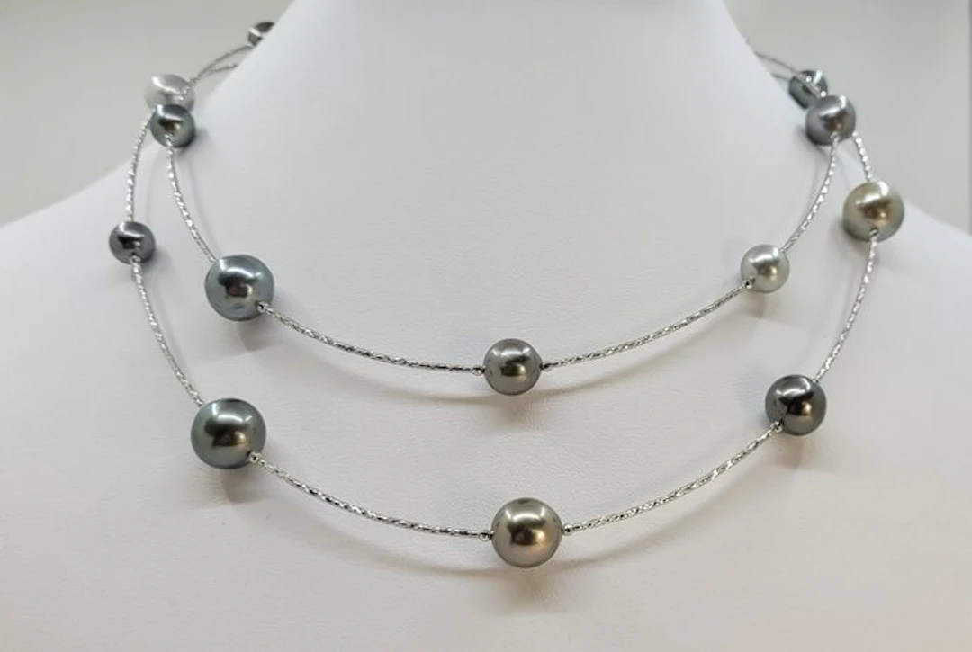 Necklace Platinum, 8x12.5mm Silvery and Peacock Tahiti Pearls
