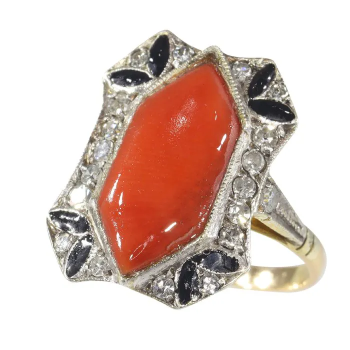 Ring - 18 kt. Yellow gold, White gold - Diamond - Coral, ca. 1930 Vintage