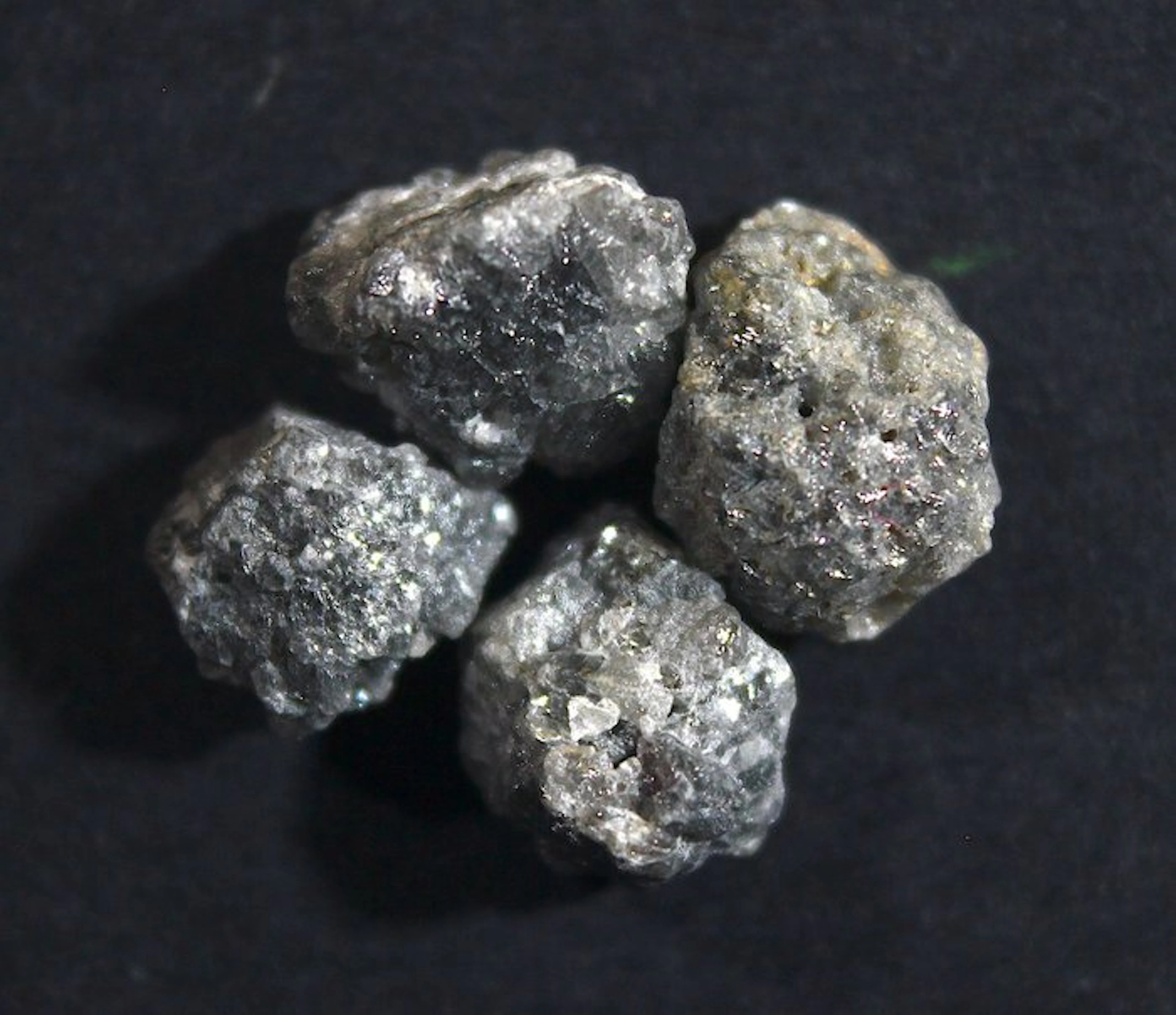 No reserve - 8.20 ct Natural Gray Diamond - Rough- 1.64 g - (4)
