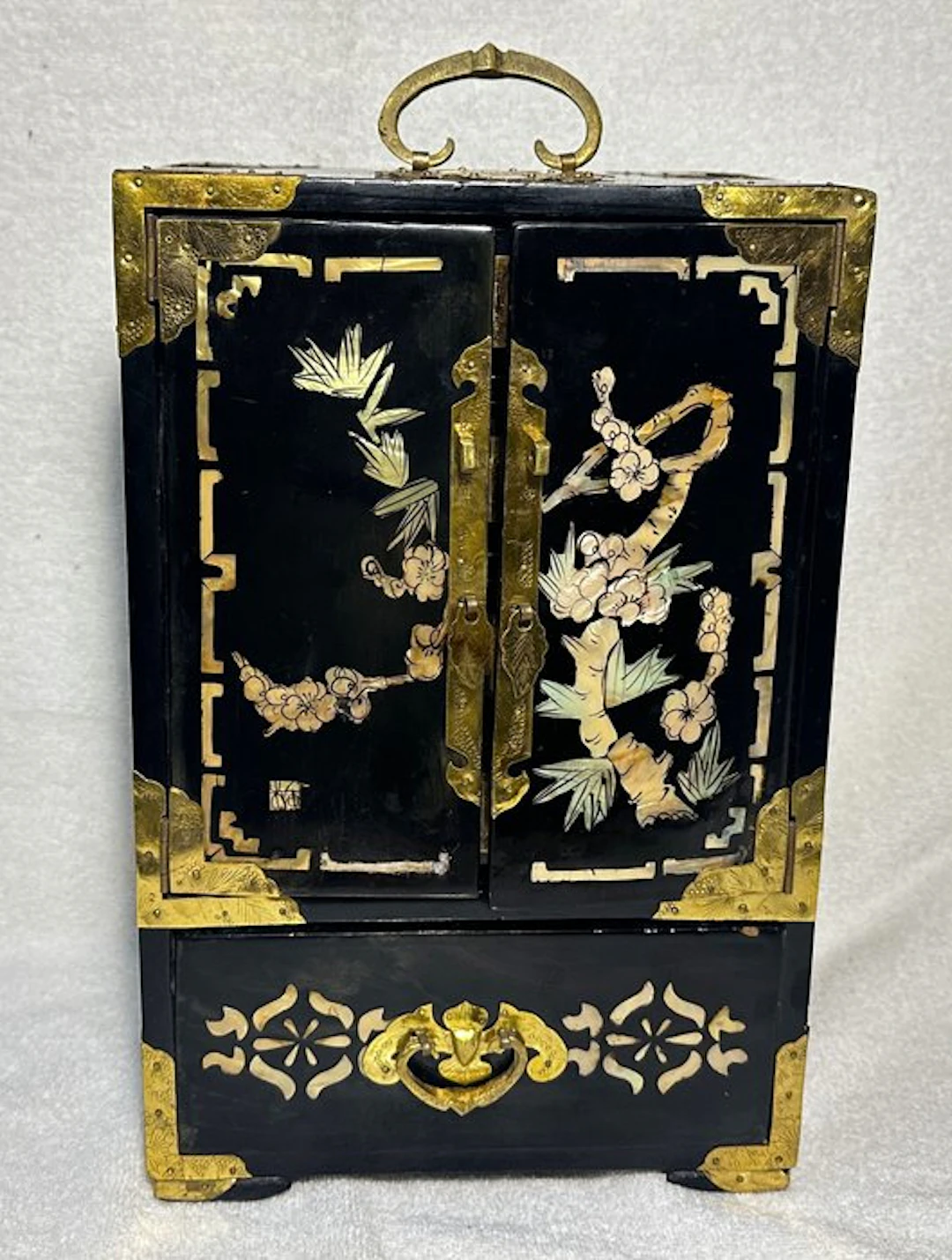 Box - Vintage Chinese jewelry box