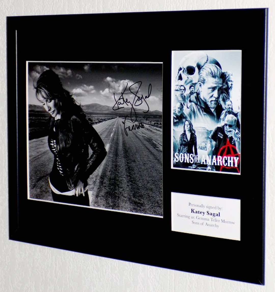 Sons of Anarchy - Katey Sagal (Gemma) Premium Framed, signed + COA