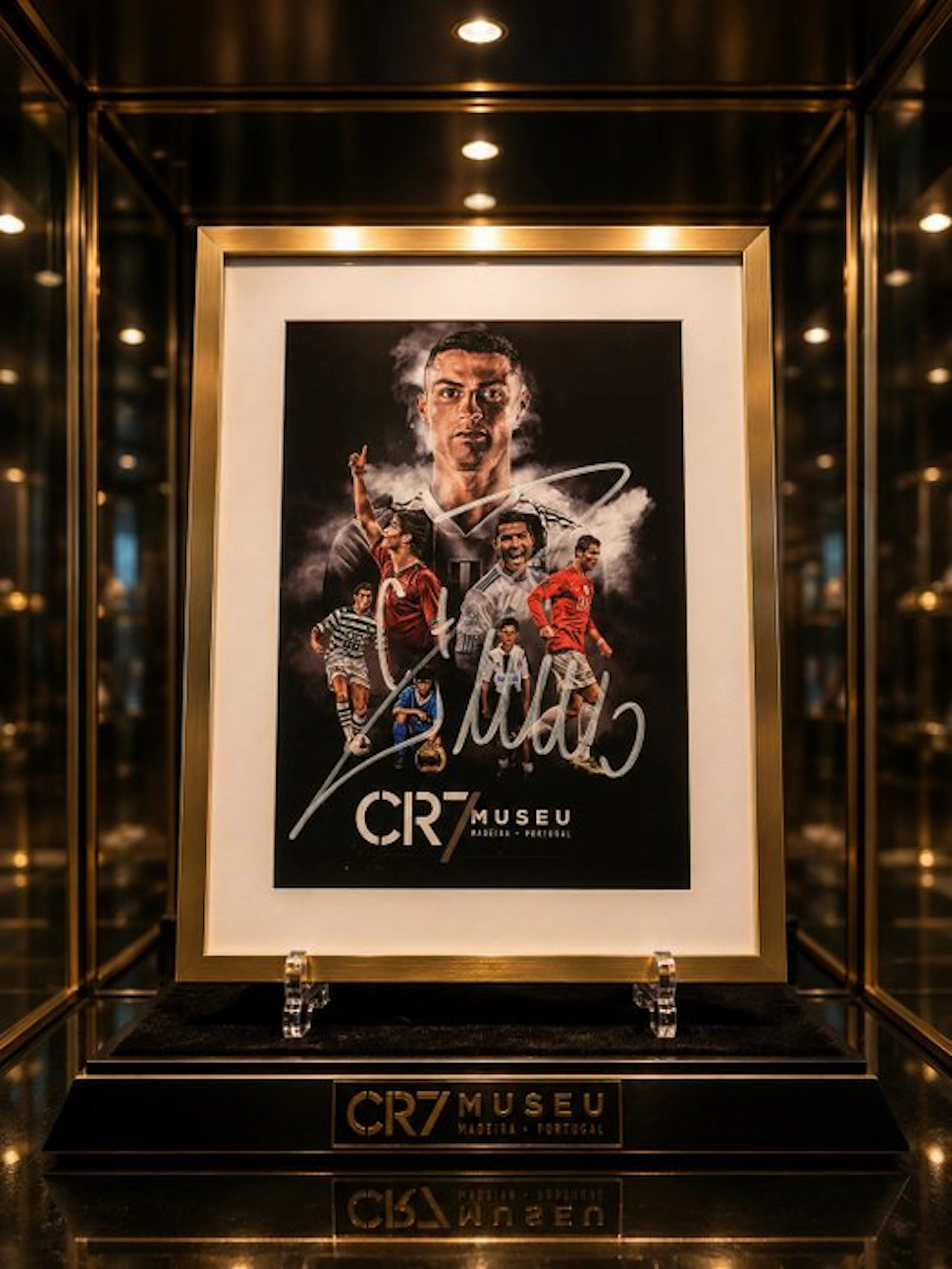 Cristiano Ronaldo – Gesigneerde CR7 Museum Print – met...