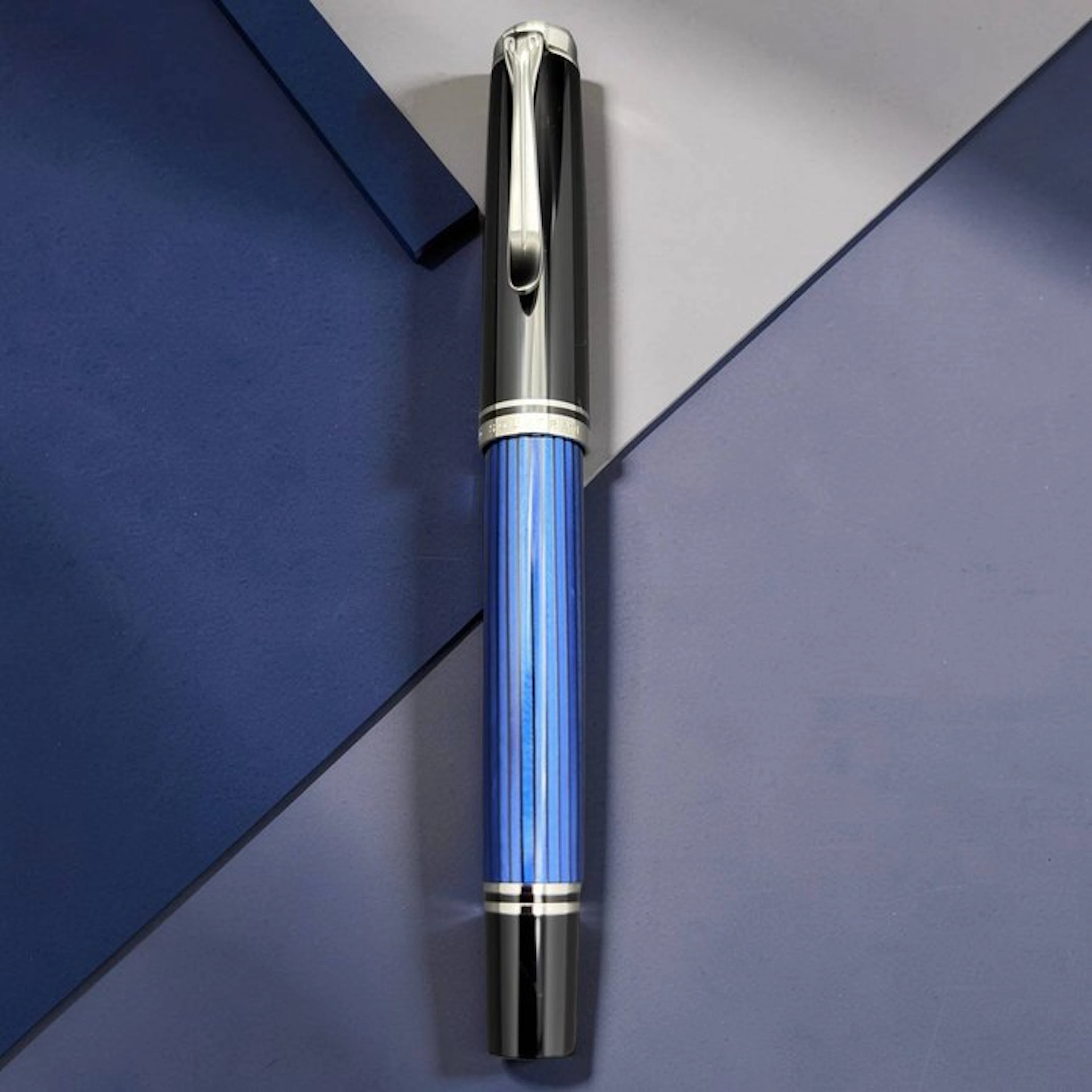 Pelikan - Souverän M405 Black-Blue - No reserve price - Fountain pen