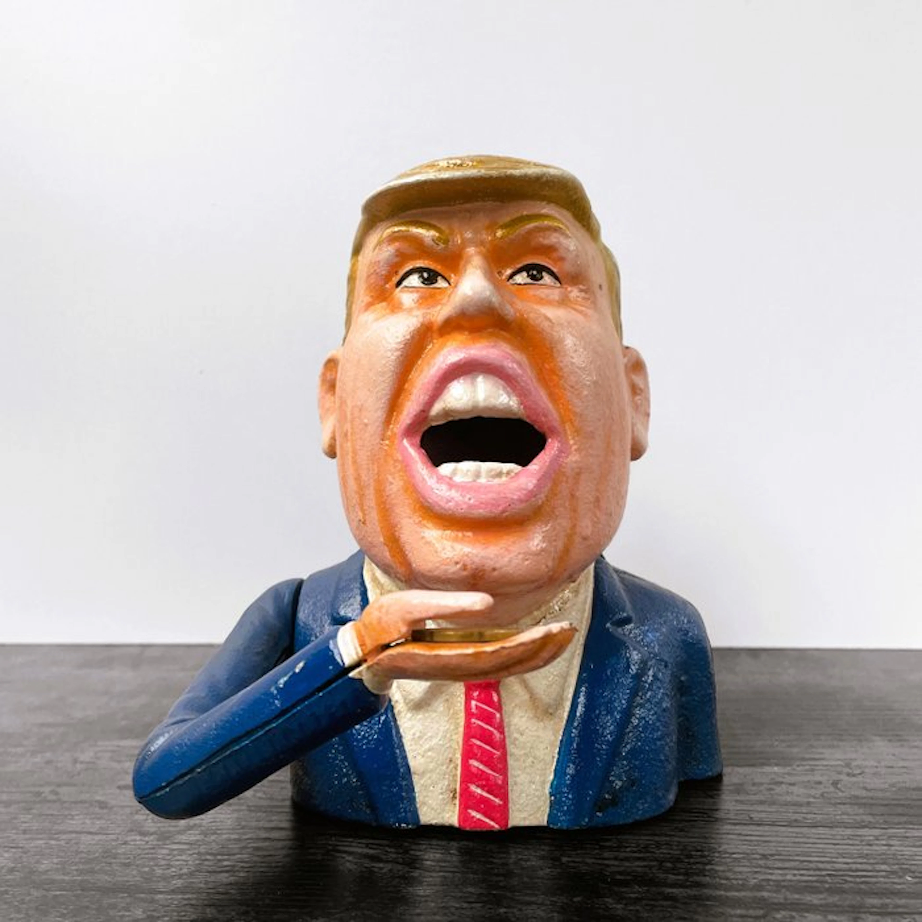 Donald Trump - Money box - Cast iron - Make America Great Again
