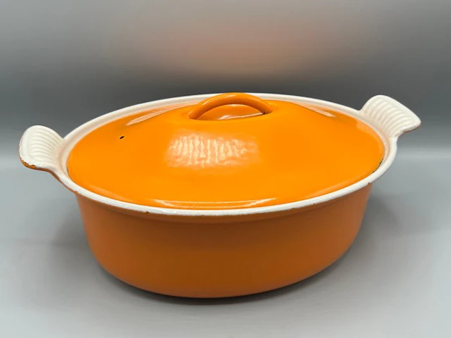 Le Creuset - Casserole dish - source, Enamel - Cousances