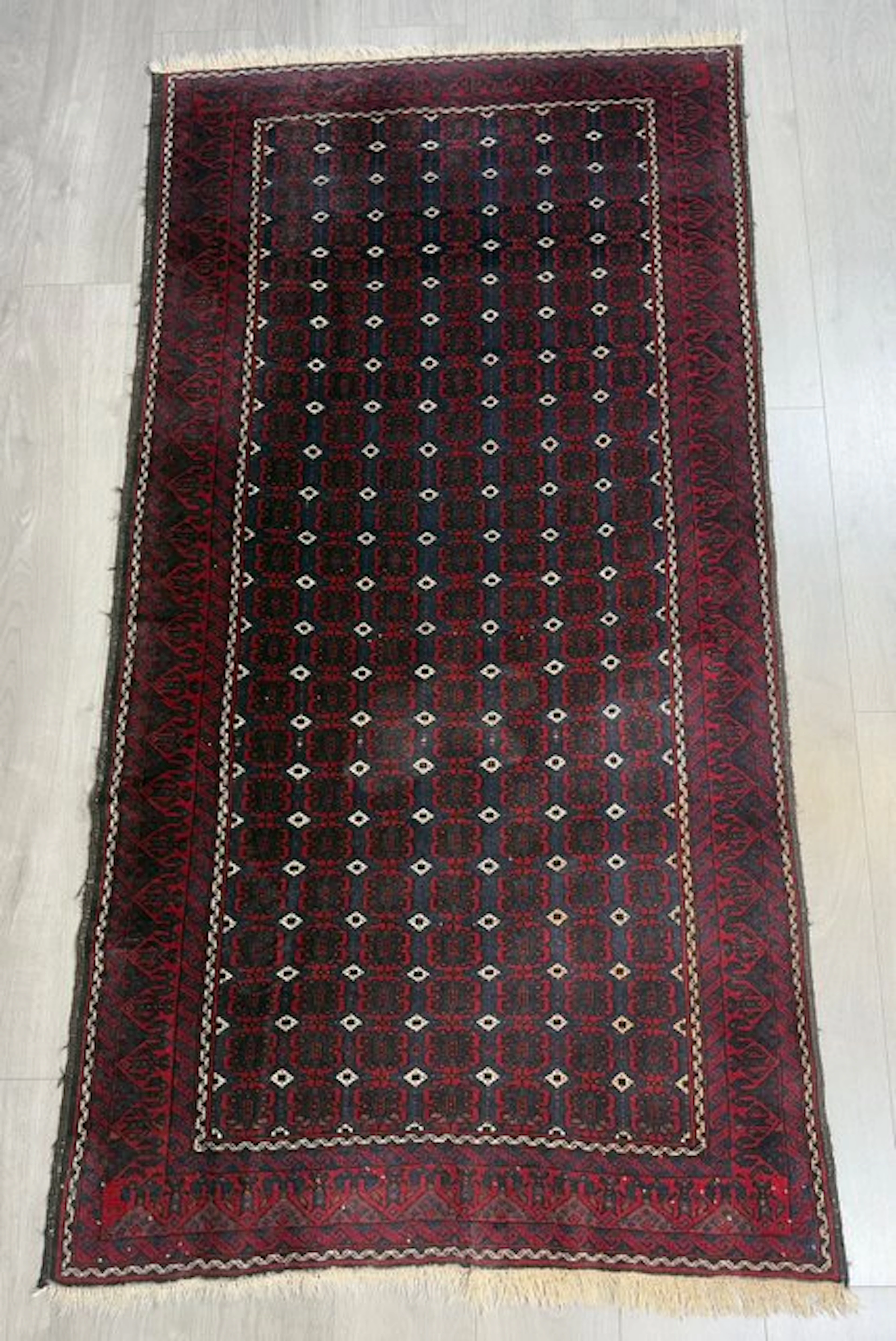 Beloudj - Rug - 200 cm - 107 cm