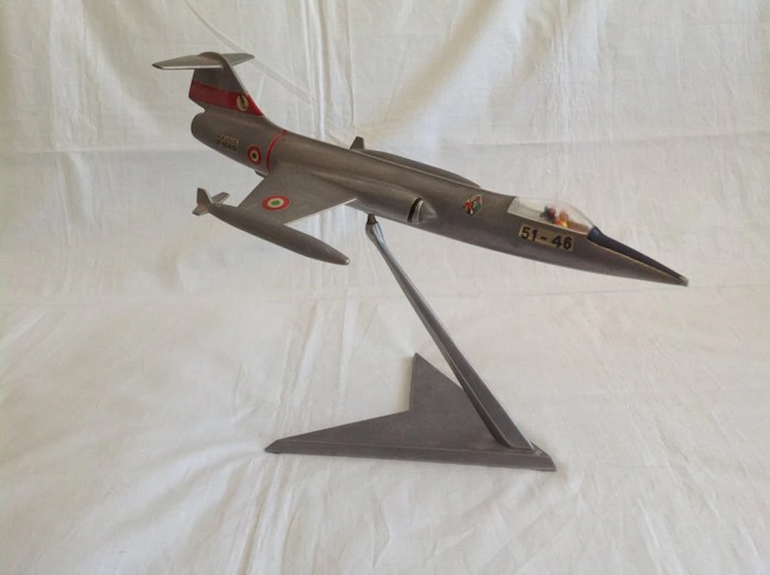 Model plane - Modello di aereo da addestramento/ricognizione in scala