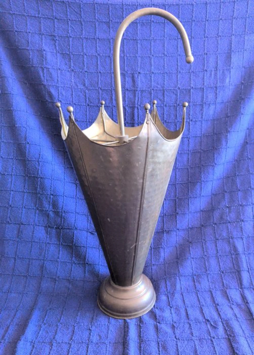 PARAGÜERO - Umbrella stand/rack - Gilt brass