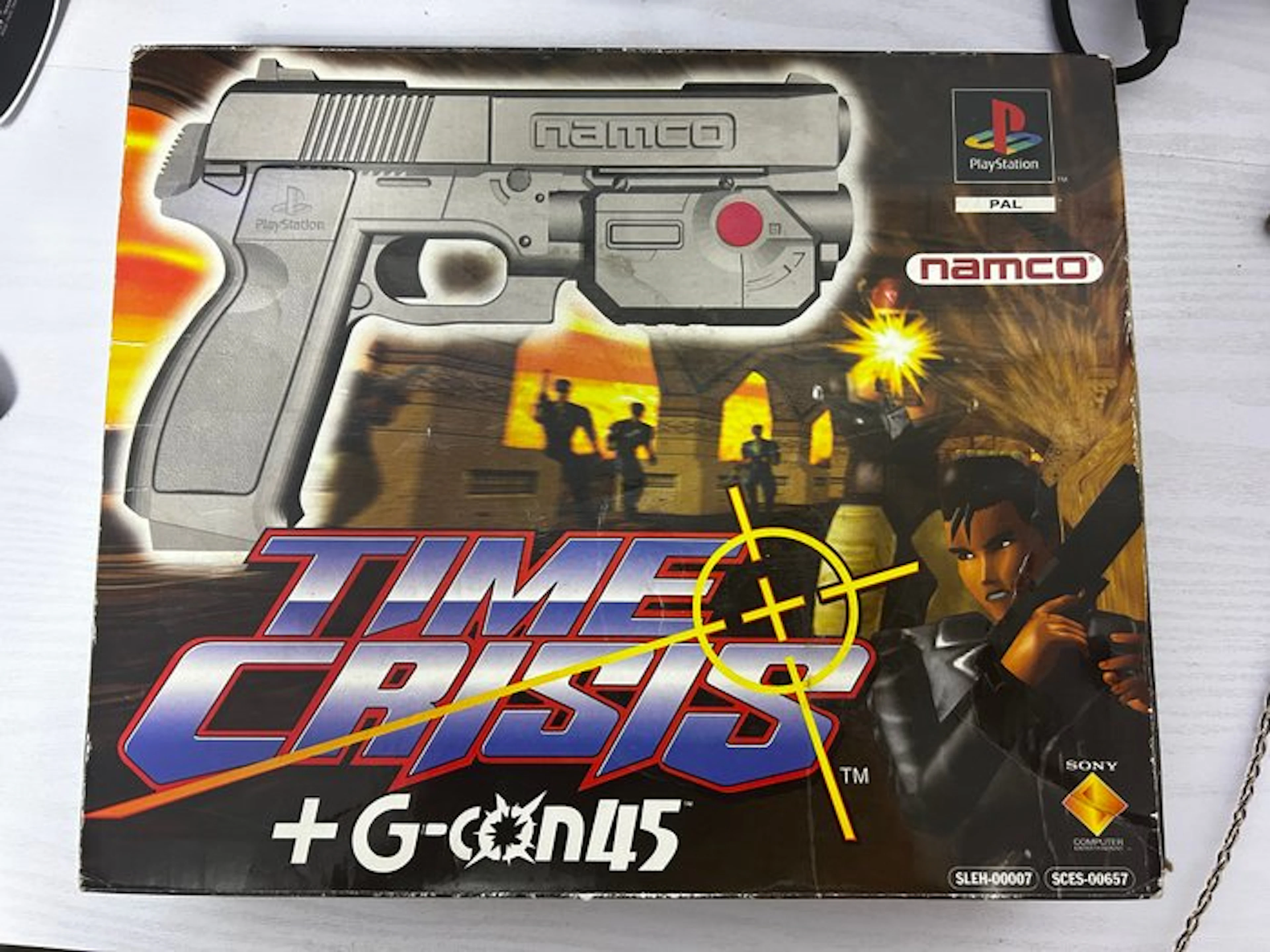 Namco, Sony - Playstation 1 (PS1) - Time Crisis - Video game