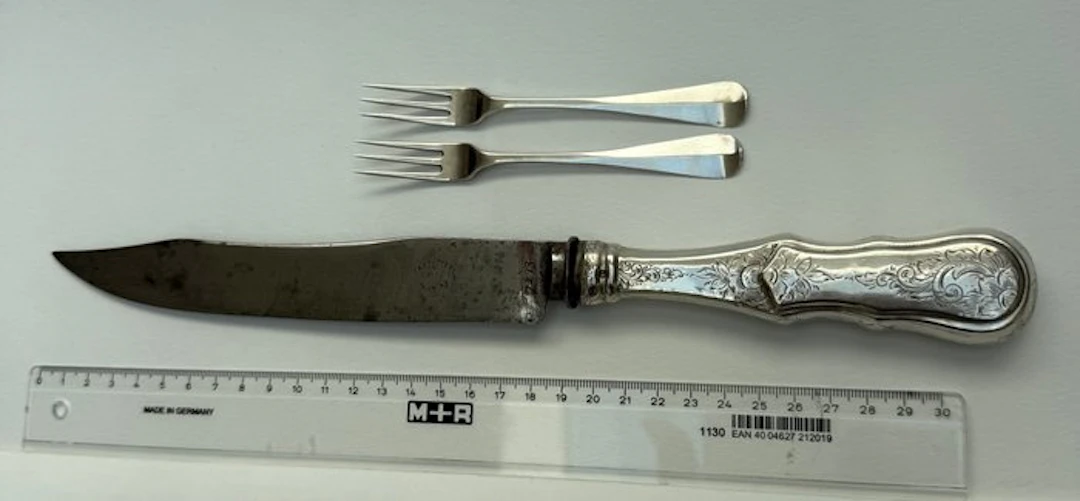 Table knife (3) - .833 silver