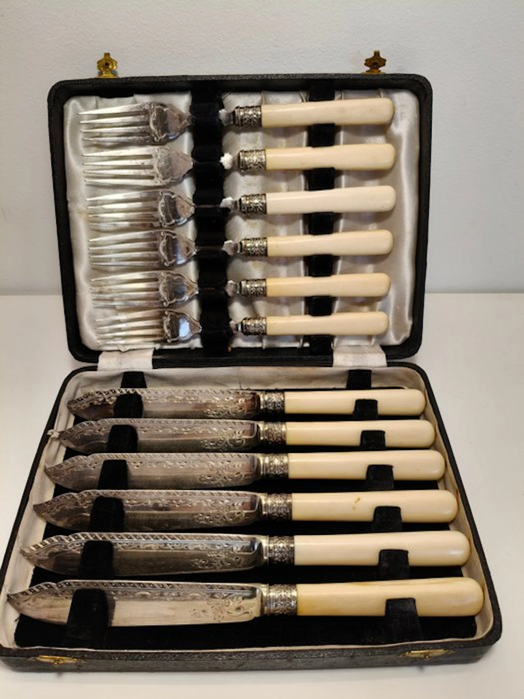 Cutlery set - Silver, Bone, Silverplated