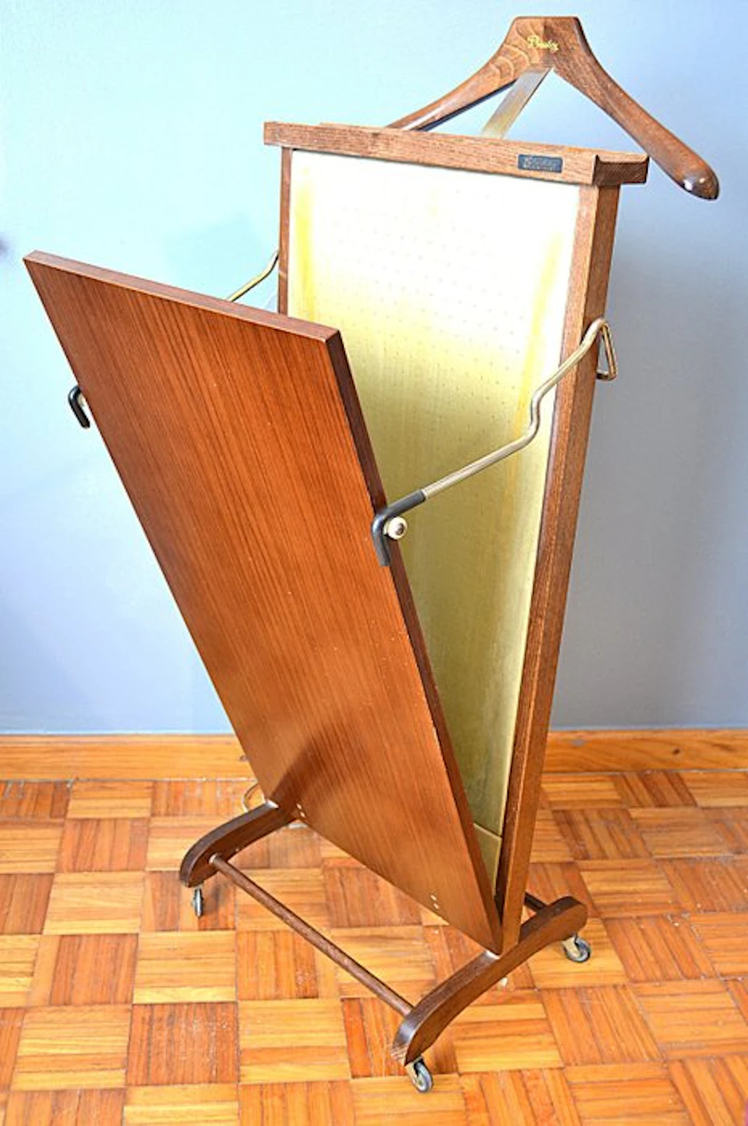 Dressboy - Wood - pressley