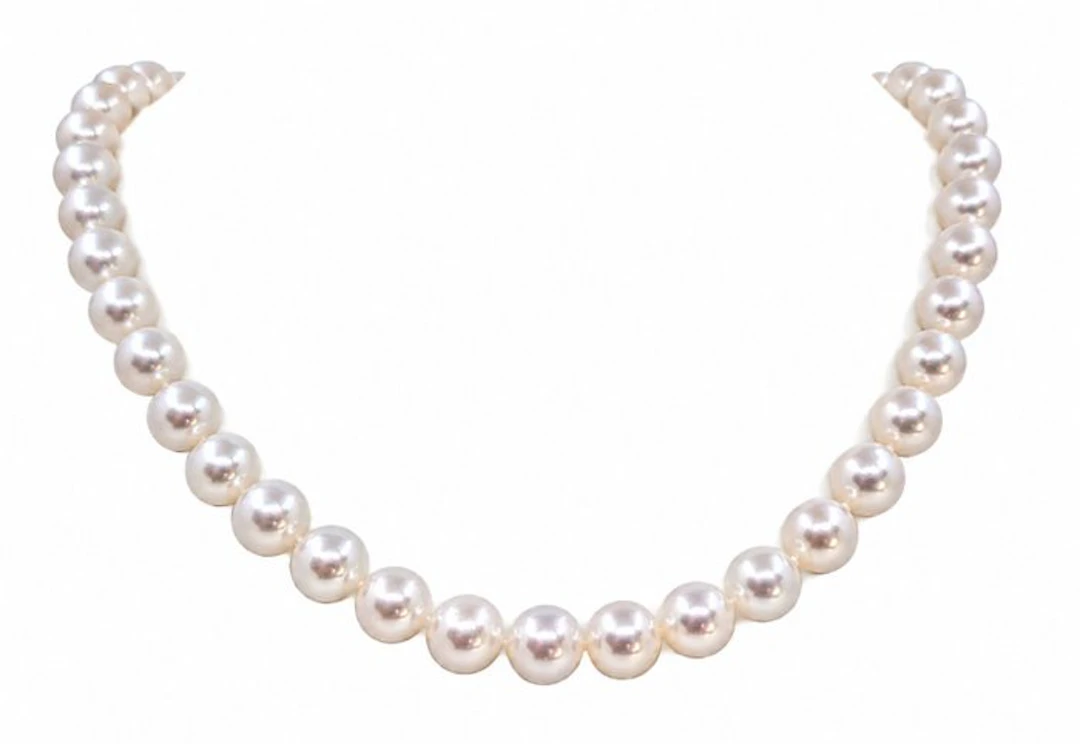 Necklace 9x9.5mm Akoya Pearls