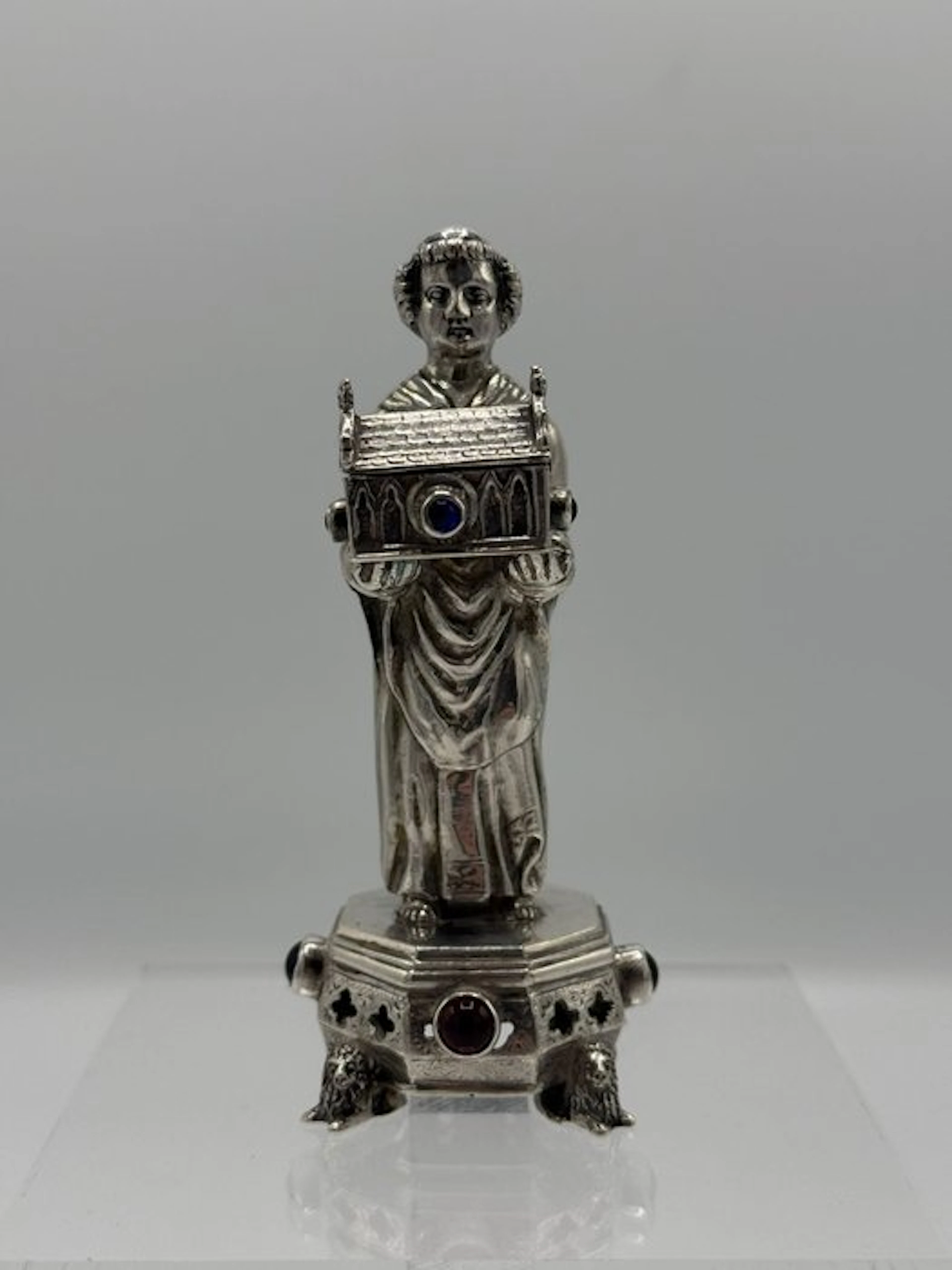 Silver reliquary holder, 1868, Hanau - Silver - 1850-1900
