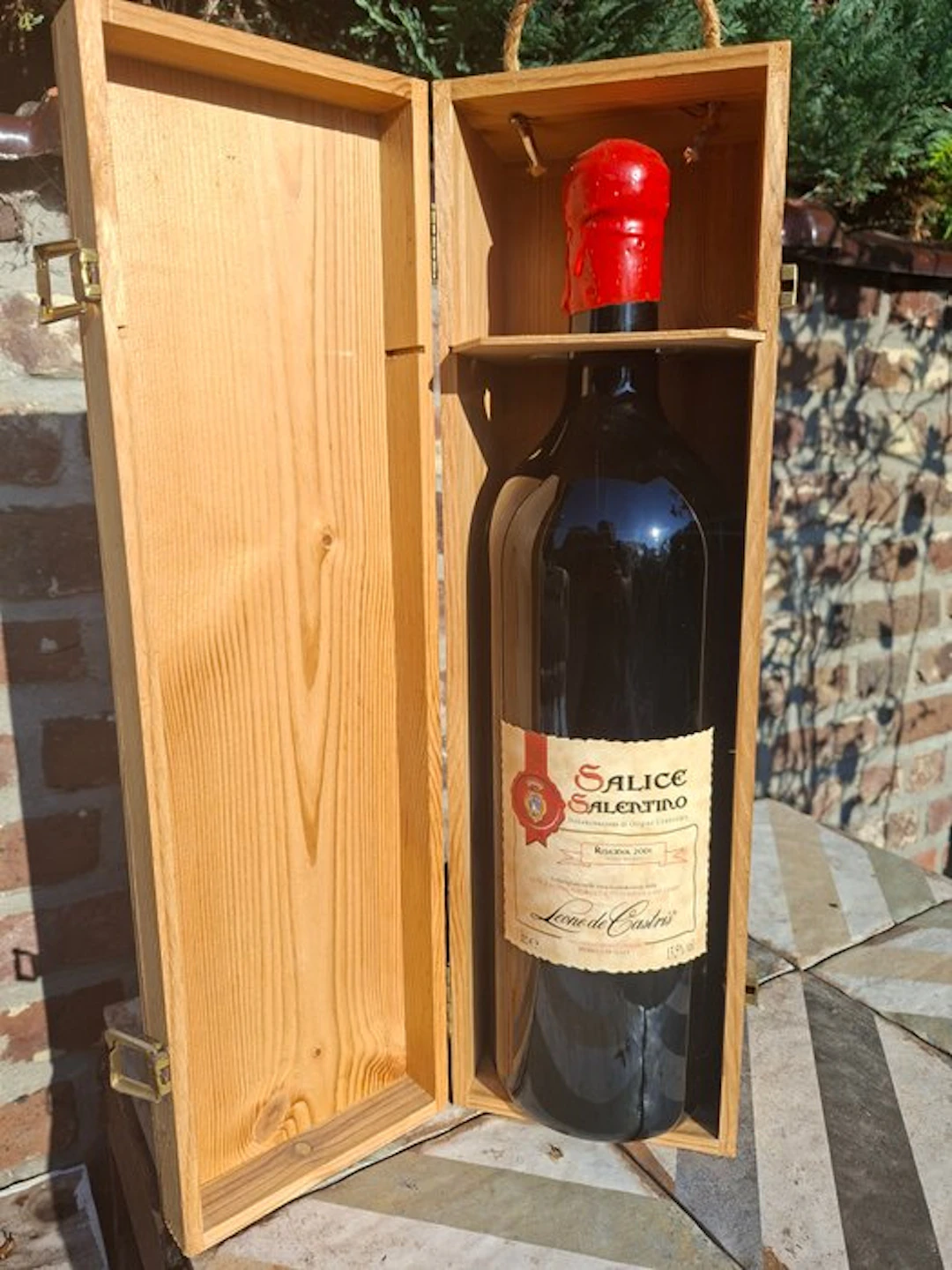 2001 Salice Salentino - Leone de Castris - Apulia Riserva...