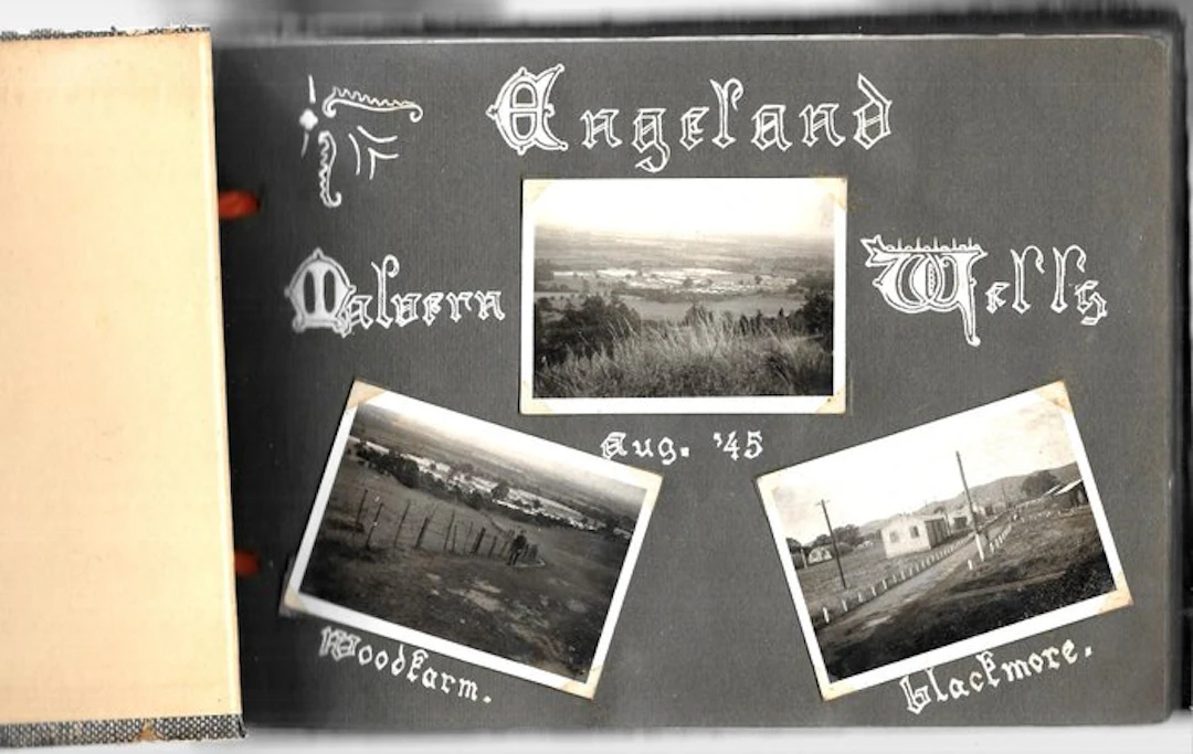 Album photos ancien d'un soldat en mission à Malacca britannique 1945/1946