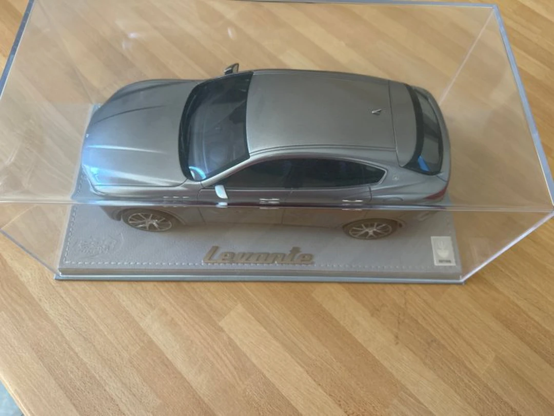 BBR 1:18 - Model sports car - Maserati Levante