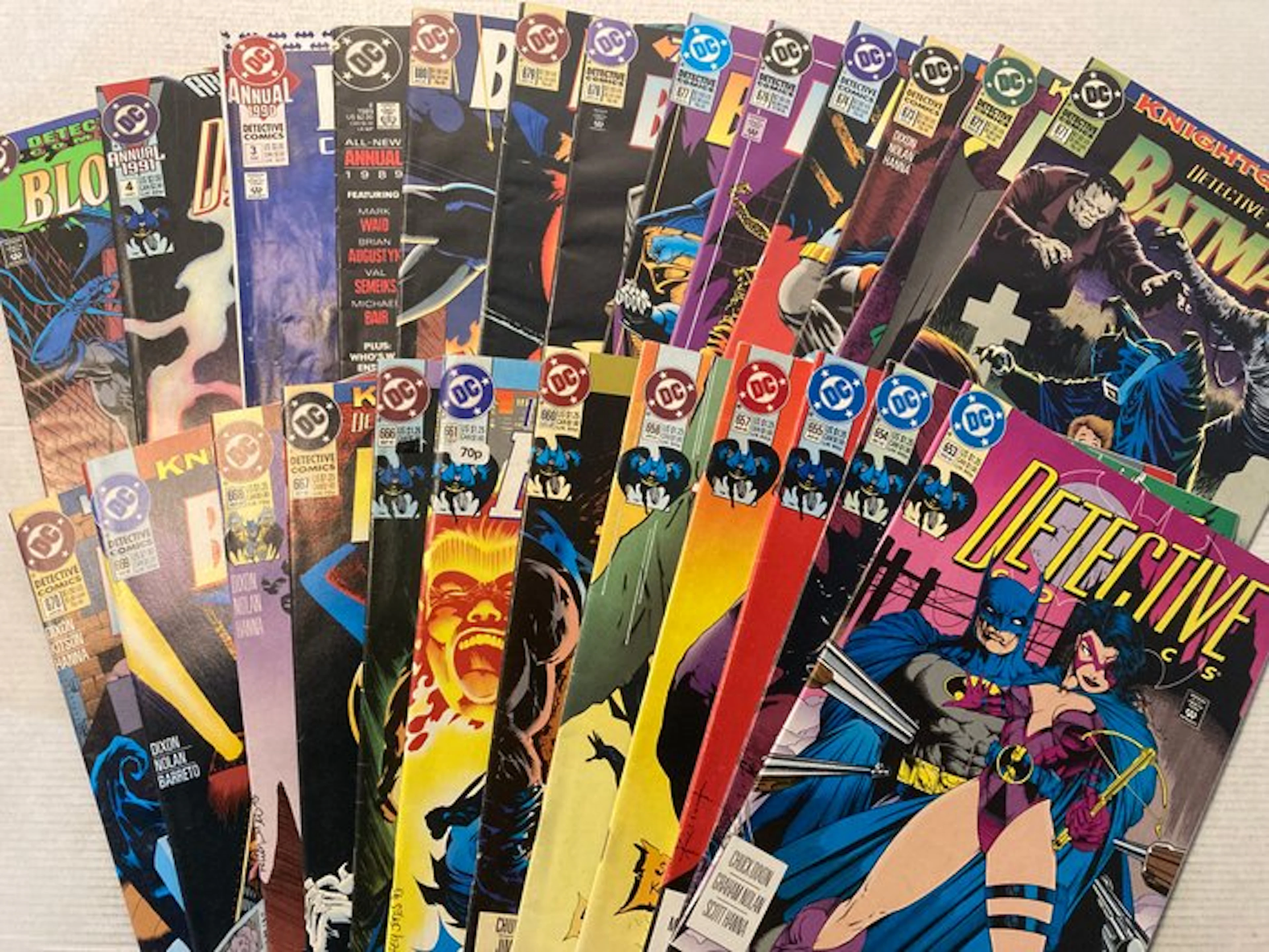 Detective Comics (1937) 25 comics in Range # 653 to 680 +...