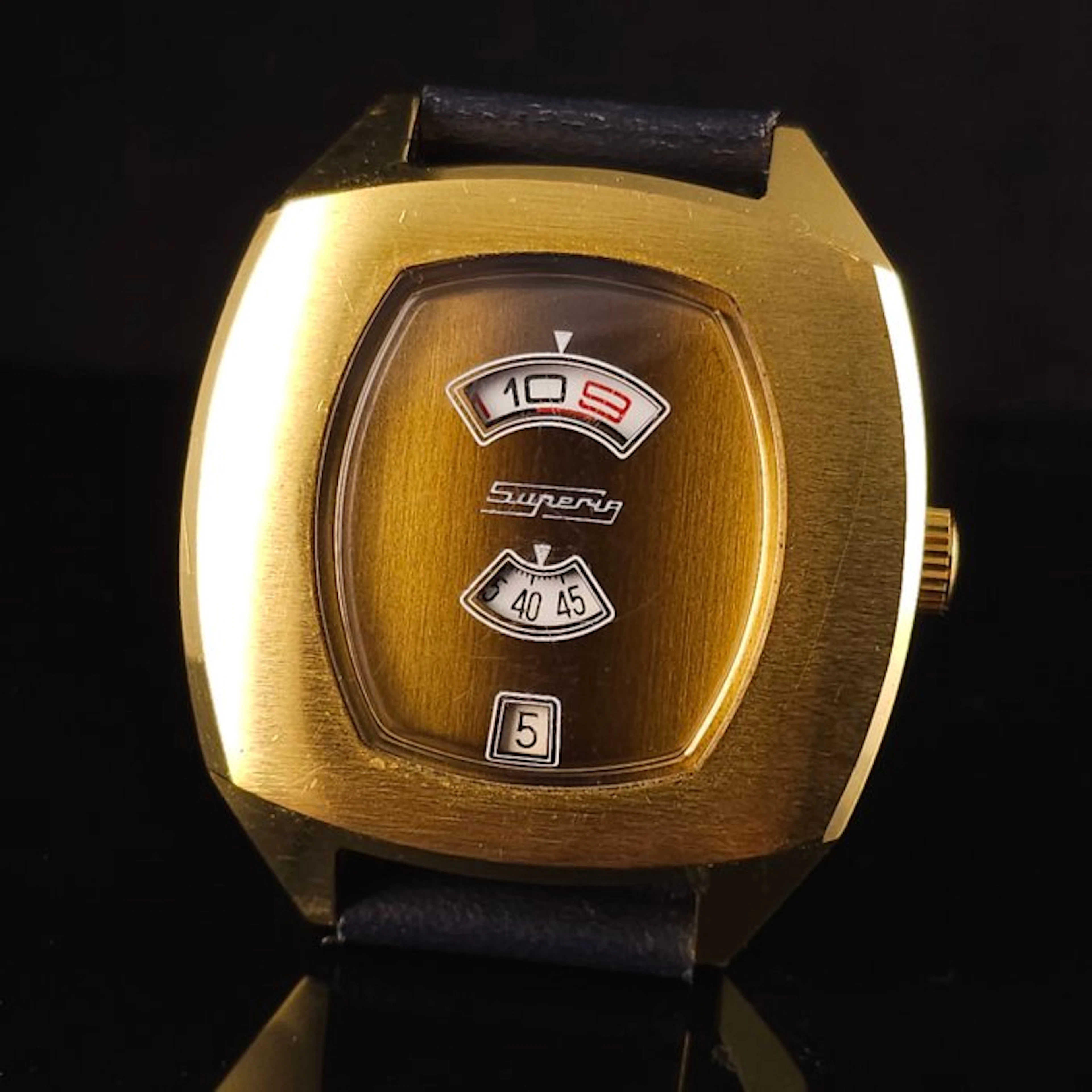 Superia - Jump Hour – TV Case - No reserve price - Men - 1970-1979