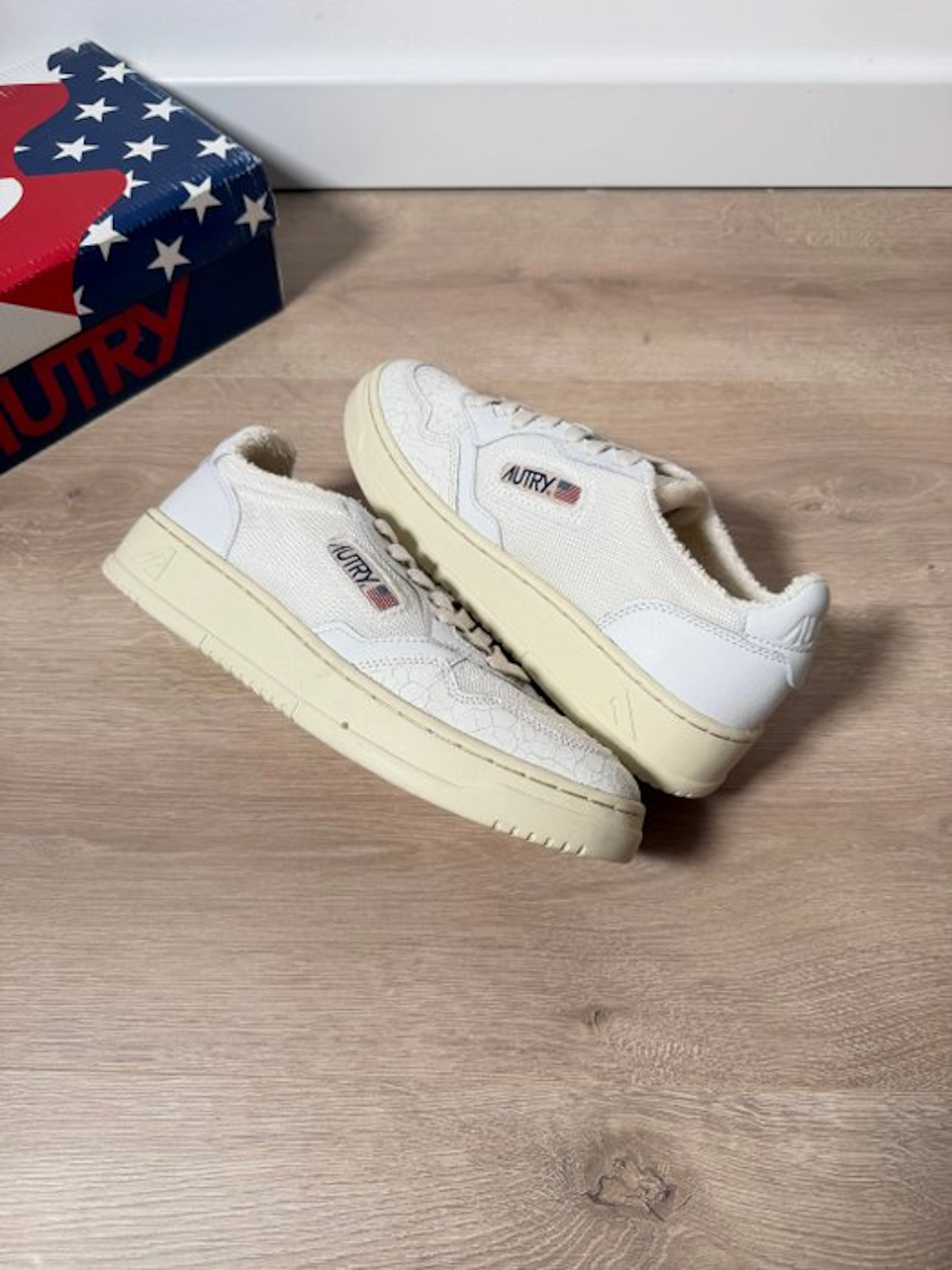 AUTRY - Sneakers - Size: EU 38 - New with tags