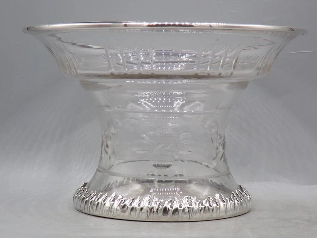 Bowl - In the manner of Louis Wolfers - Art Nouveau - .800 silver