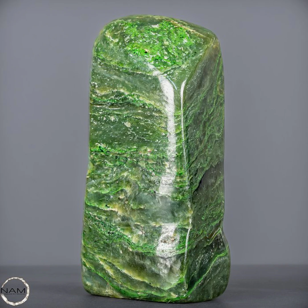 Natural high-quality nephrite jade. Freeform- 966.97 g