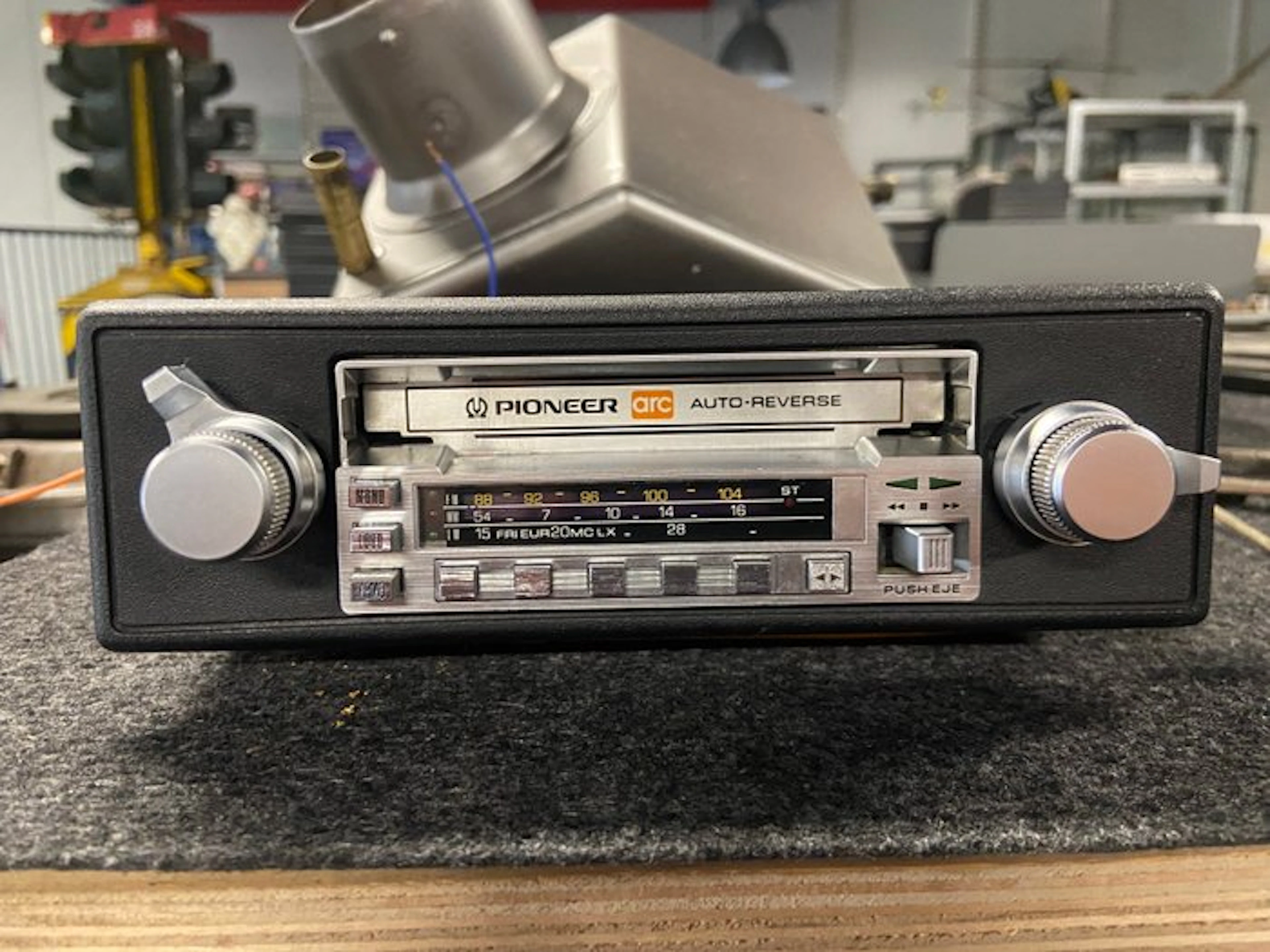Car part (1) - Pioneer