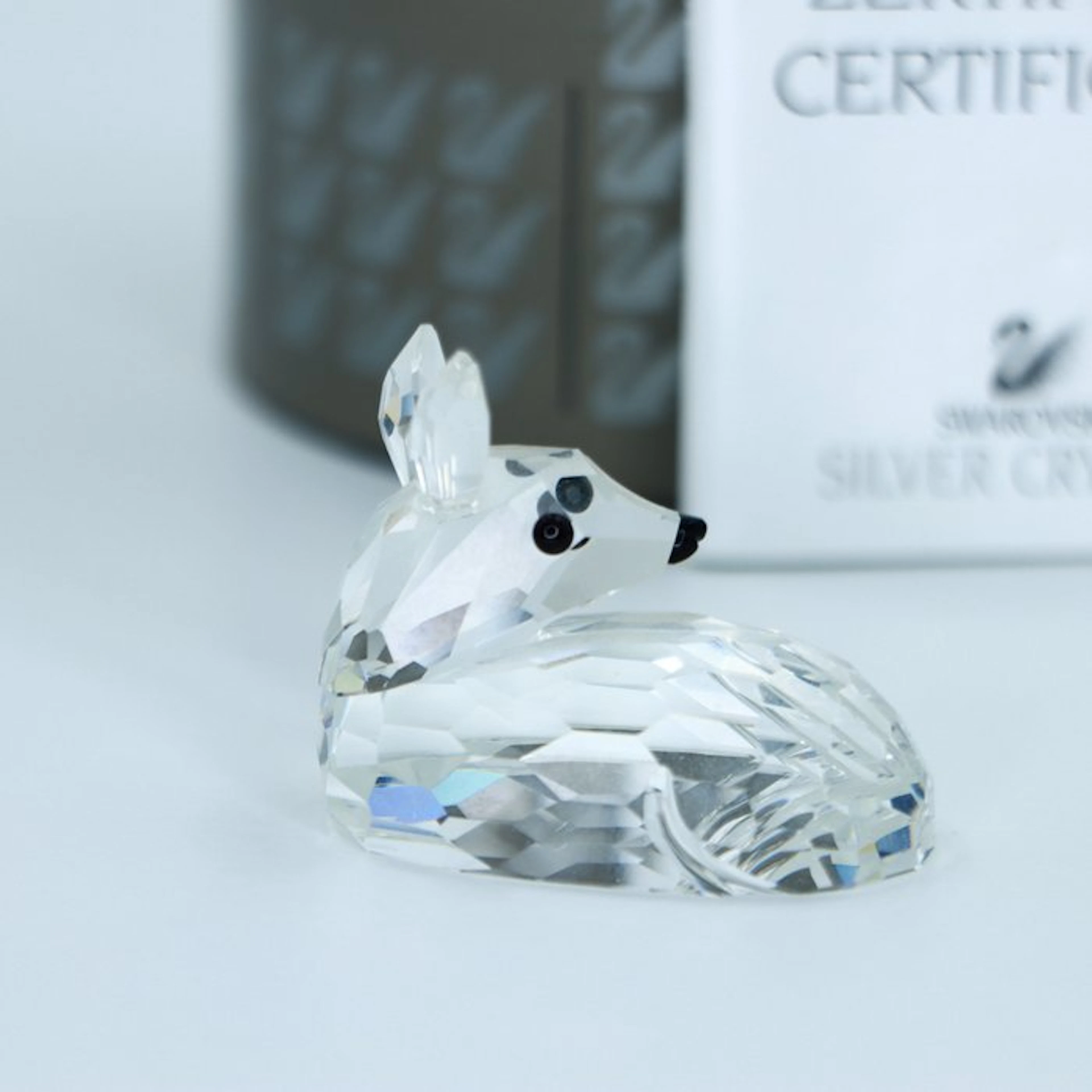 Figure - Swarovski Crystal - Liggend Hertje (Boxed + certificate) - Crystal