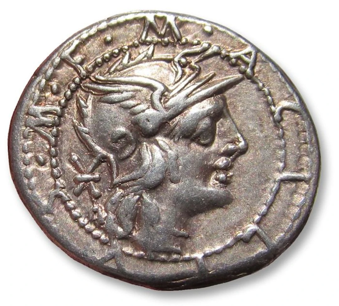 Roman Republic Denarius M. Acilius M.f. Rome 130 B.C.