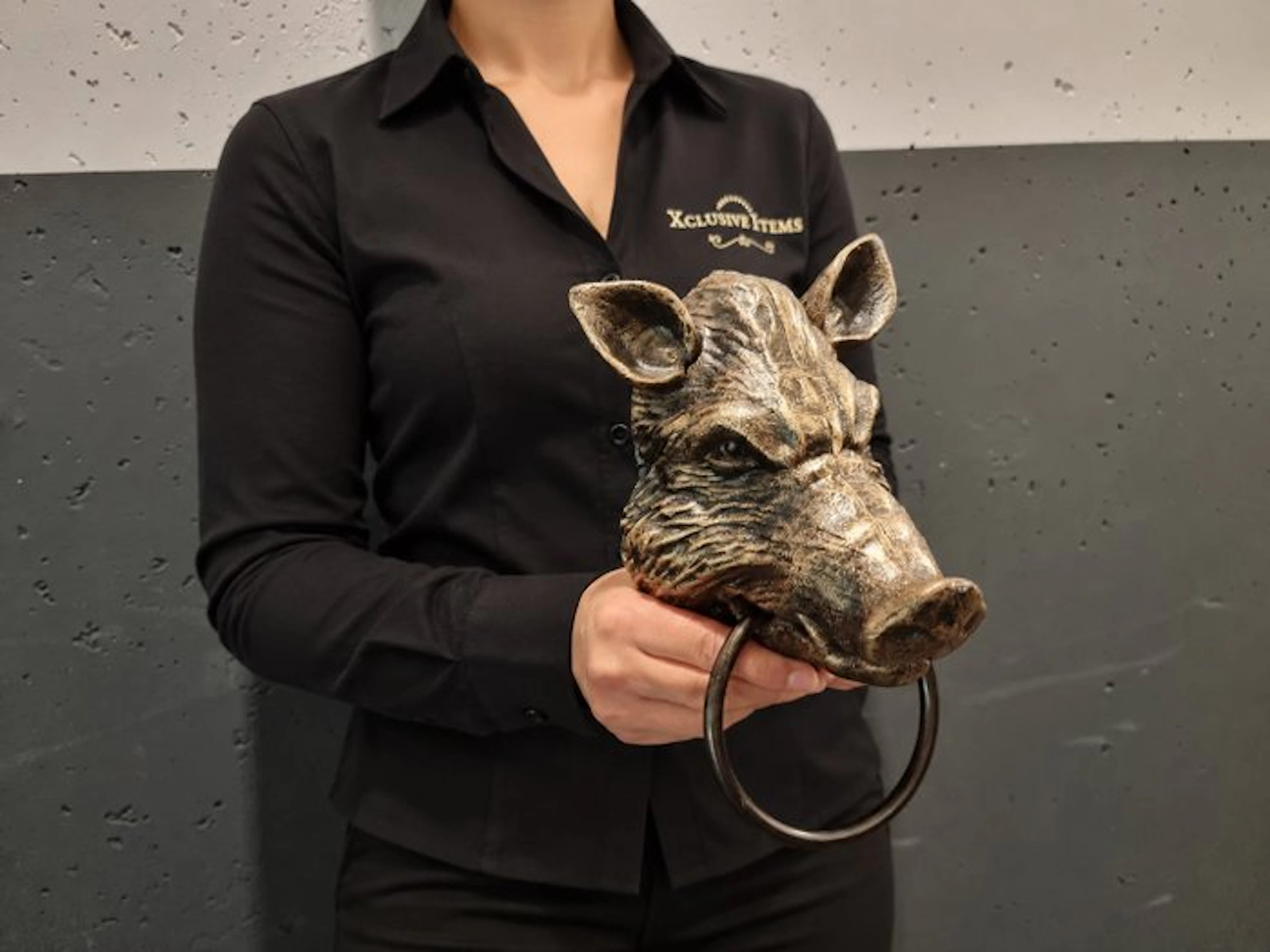 Sculpture, Wild Boar - Towel Ring / Door Knocker - 22 cm - Iron - 2026
