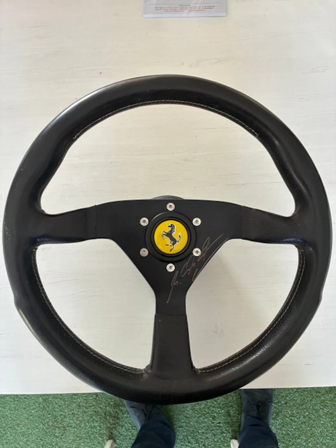 Steering wheel (1) - Ferrari