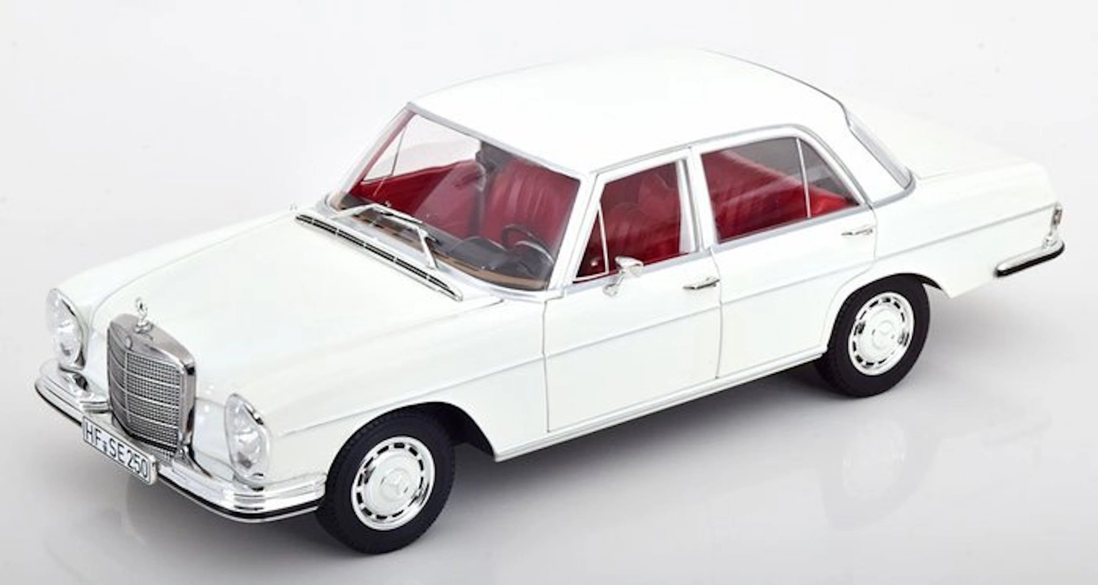Norev 1:18 - Model car - Mercedes-Benz 250 SE (W108)...