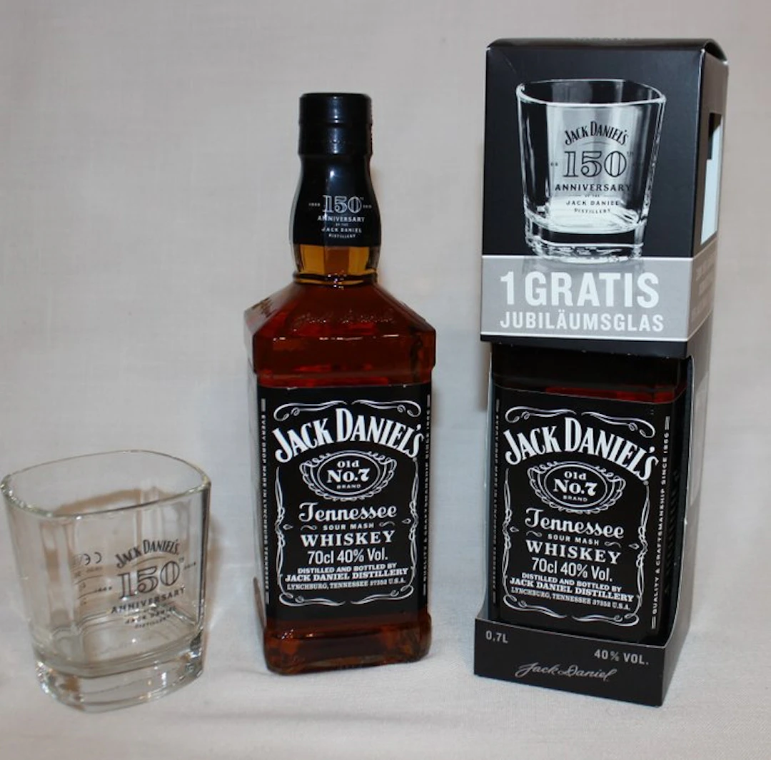 Jack Daniel's Old No 7 w/glass - b. 2016 - 70cl