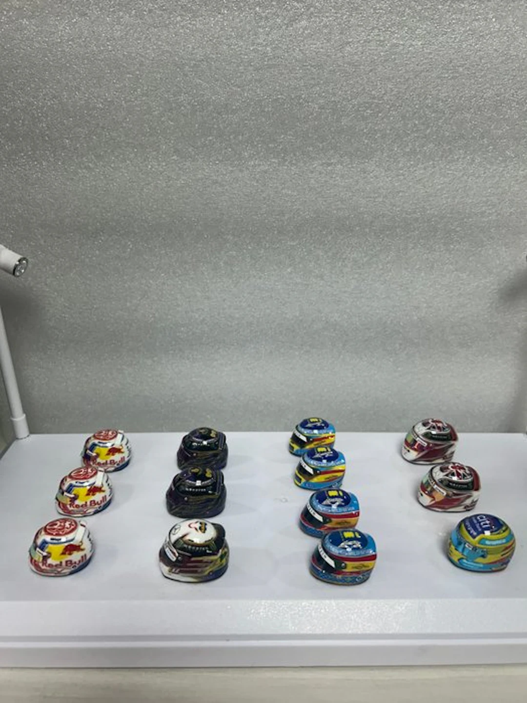 JFCreations 1:12 - Model car (13) - 13 Mini Helmets F1 Scale 1/12