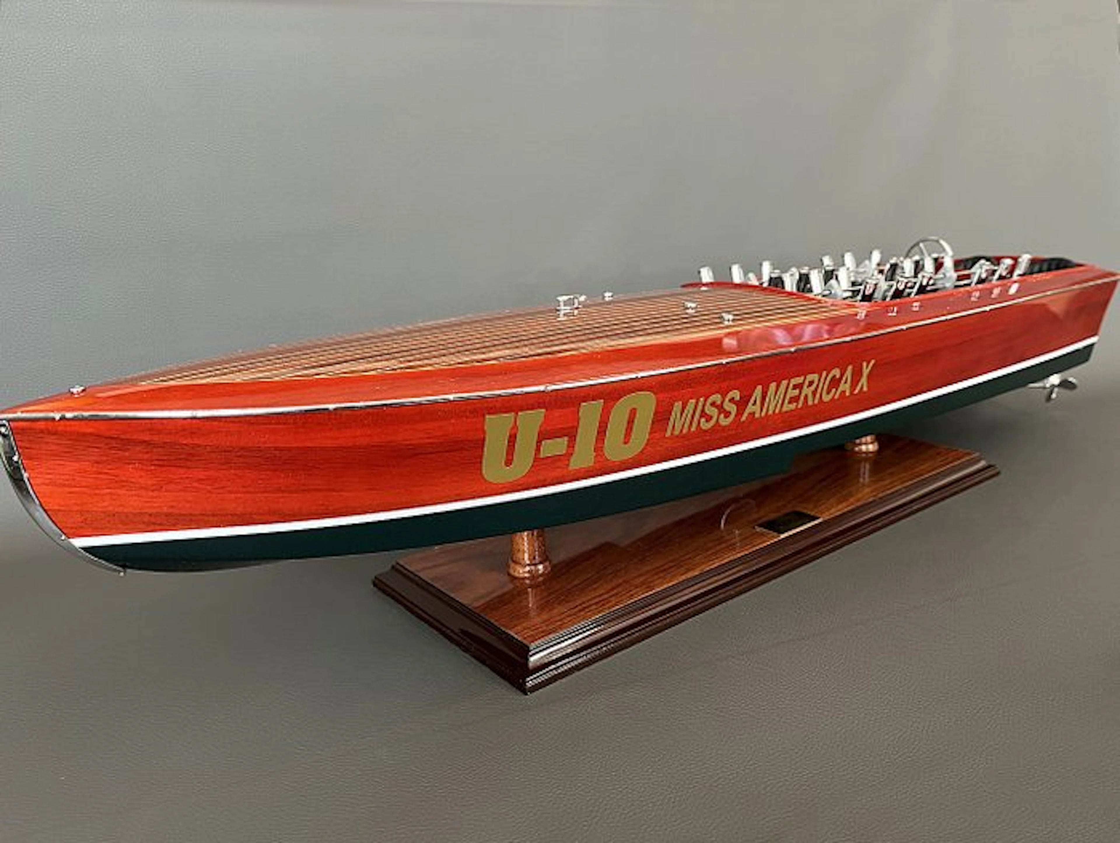 Azimut 1:6 - Exhibition model boat - Runabout Hydro U-10...